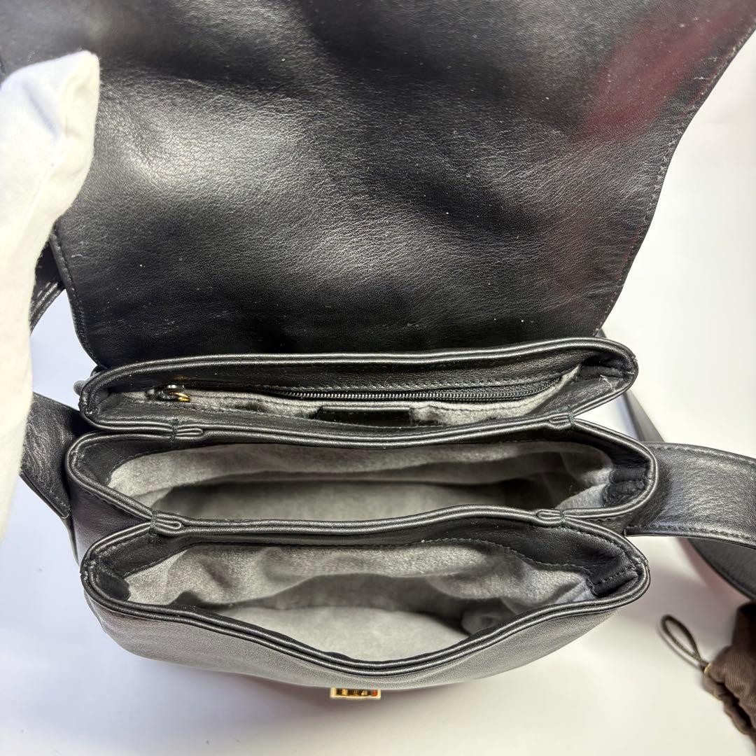 Authentic GUCCI Vintage Horsebit Shoulder Bag Leather Black 19x23cm 10.5cm Strap