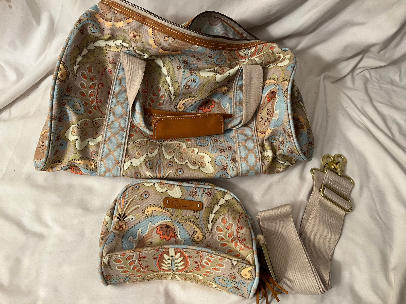 DENA Designs Overnight SHOULDER BAG TOTE & Cosmetic Paisley Floral Travel EUC