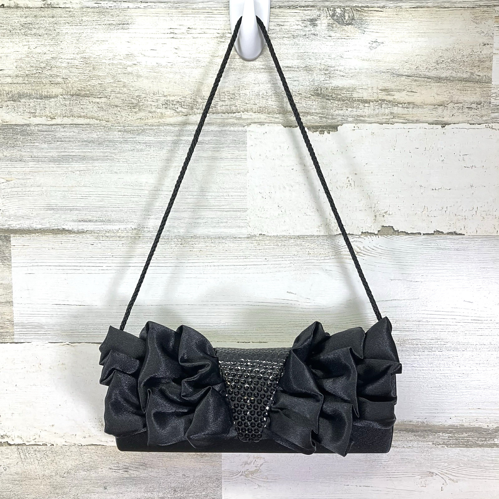 Jessica McClintock Womens Black Vintage Bow Ruffle Sequin Clutch Bag Purse