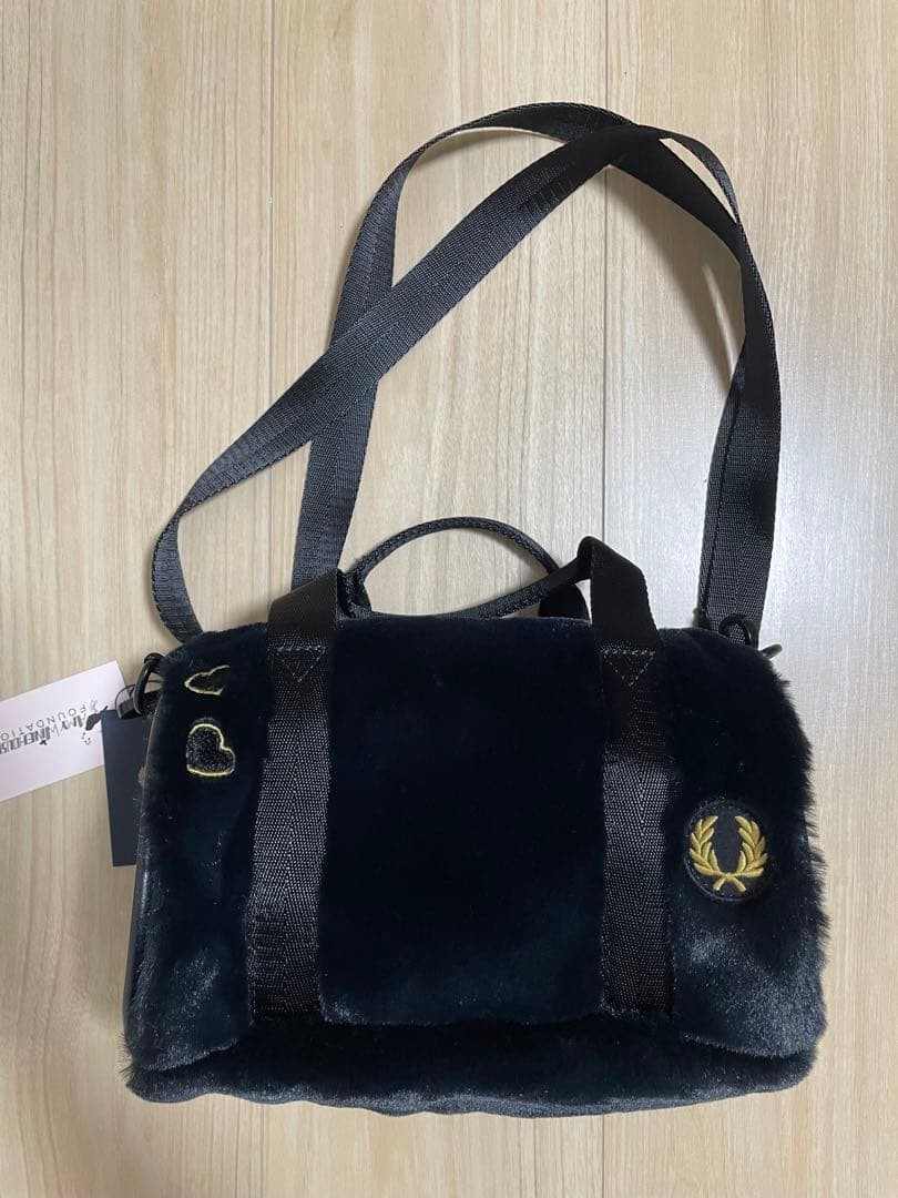 Fred Perry Amy Winehouse Mini Velour BARREL Bag Black Purse H5.1 W7.9 D5.1 inch