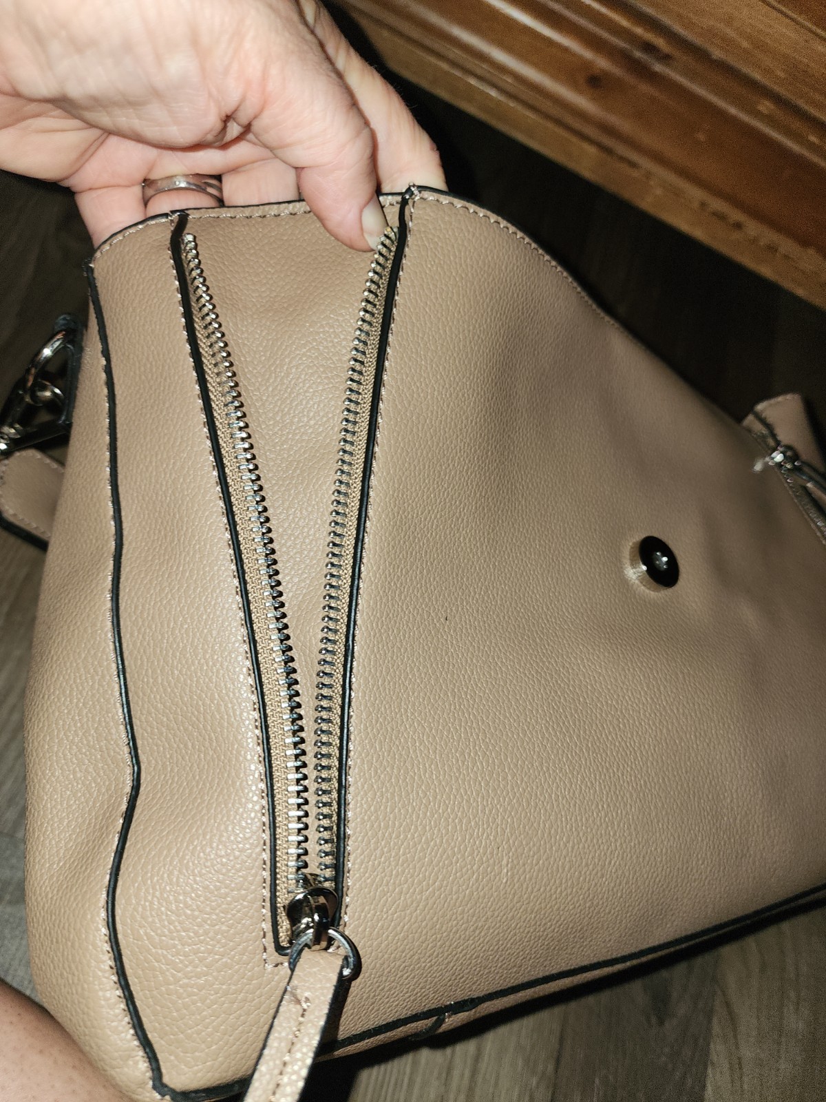 Steve Madden Beige Pebbled Shoulder Bag, Zip/Magnetic Closure, Gold Hardware