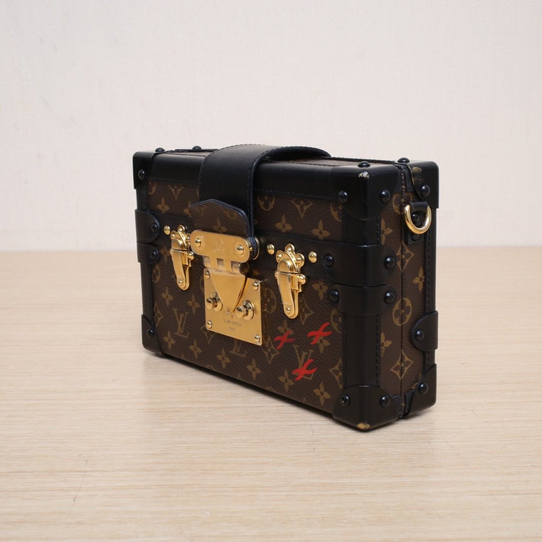 LOUIS VUITTON PETITE MALLE Moonlight Treasure Box 18.5cm Shoulder Bag