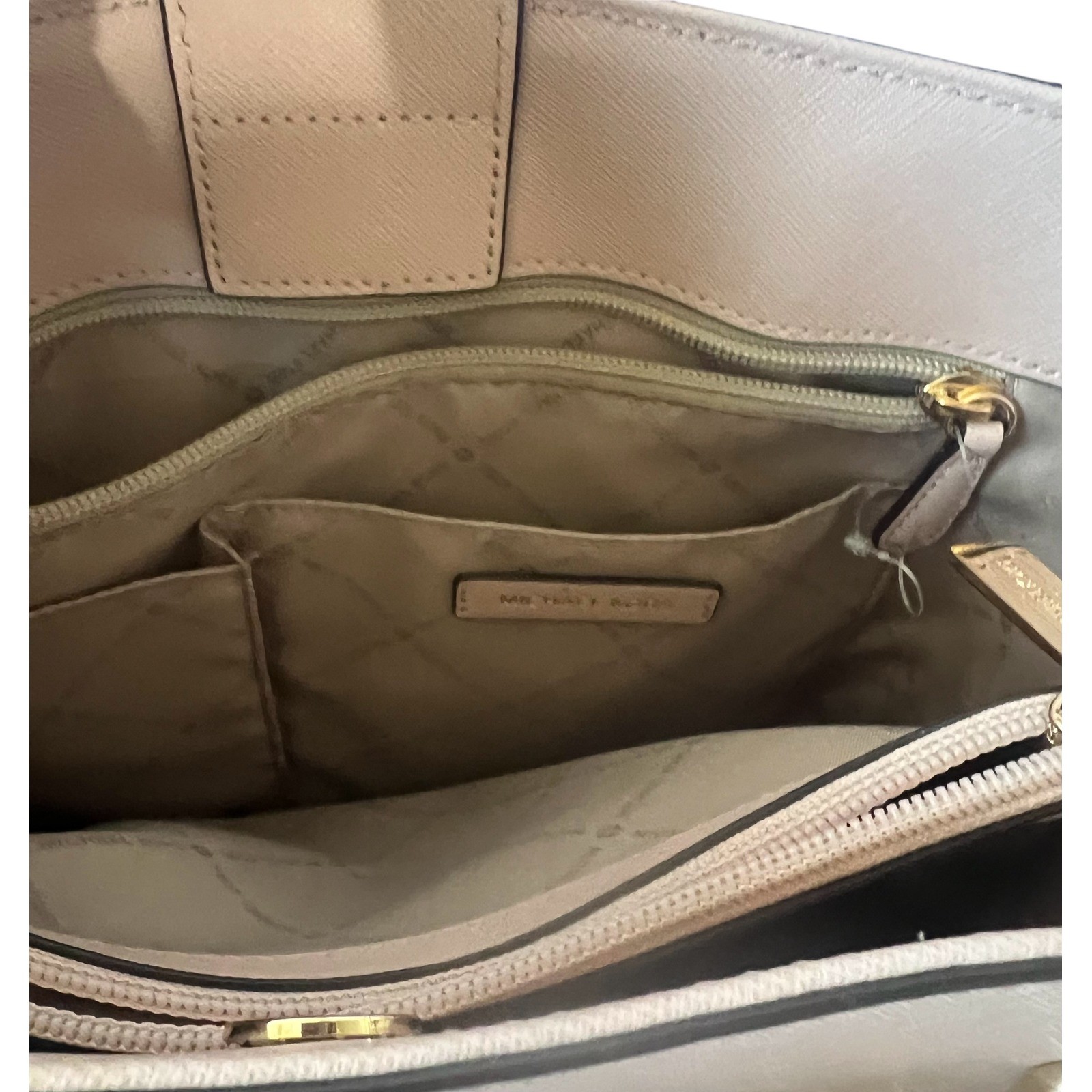 Michael Kors Cynthia Tote Women Large Pink Excellent Saffiano Leather Gold Chain