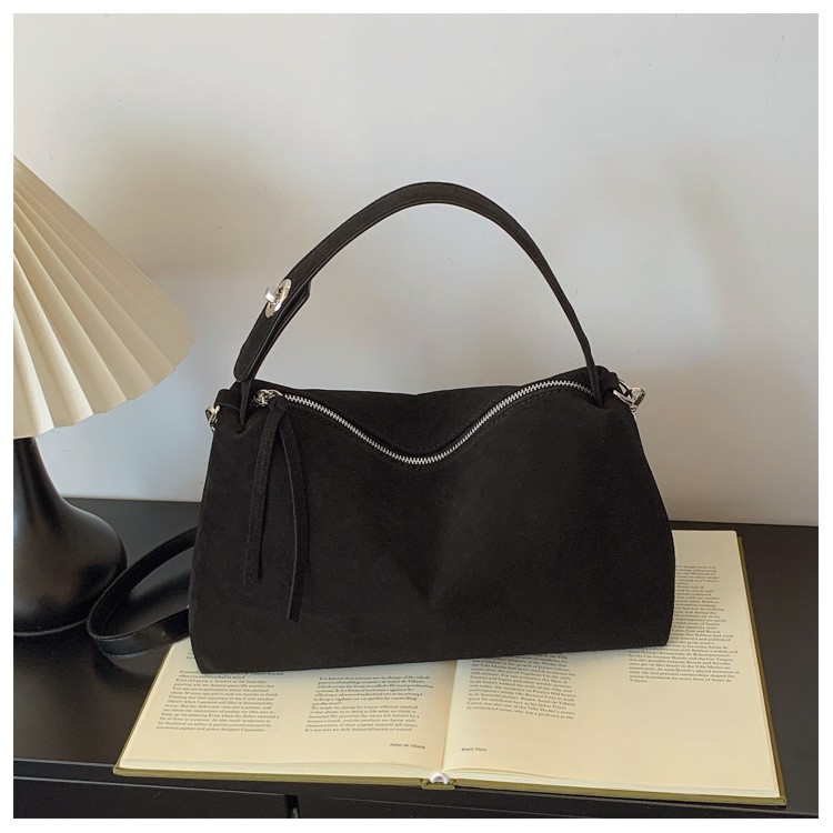 New Matte Underarm Bag Women’s Fashion Simple Handbag Large Diagonal Bag