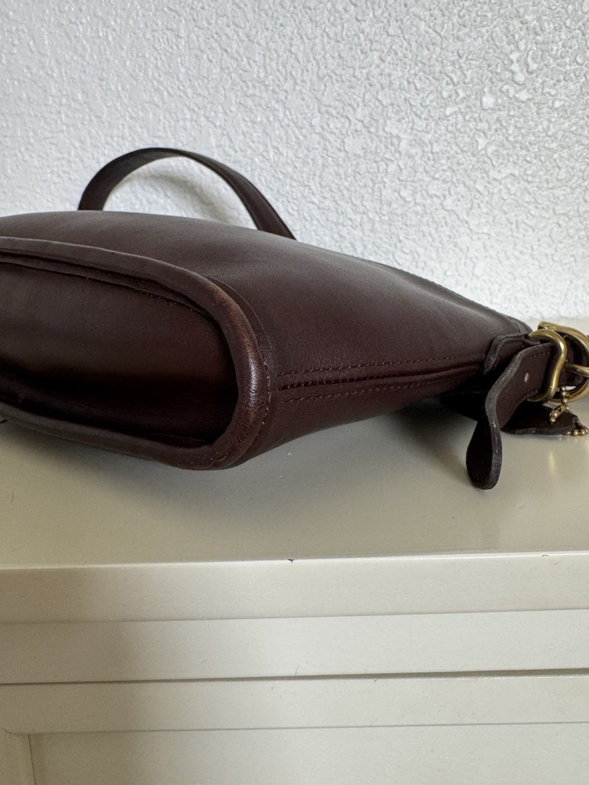 Vintage Coach Equestrian Slim Crossbody Shoulder Bag Mahogany Brown Leather 9802