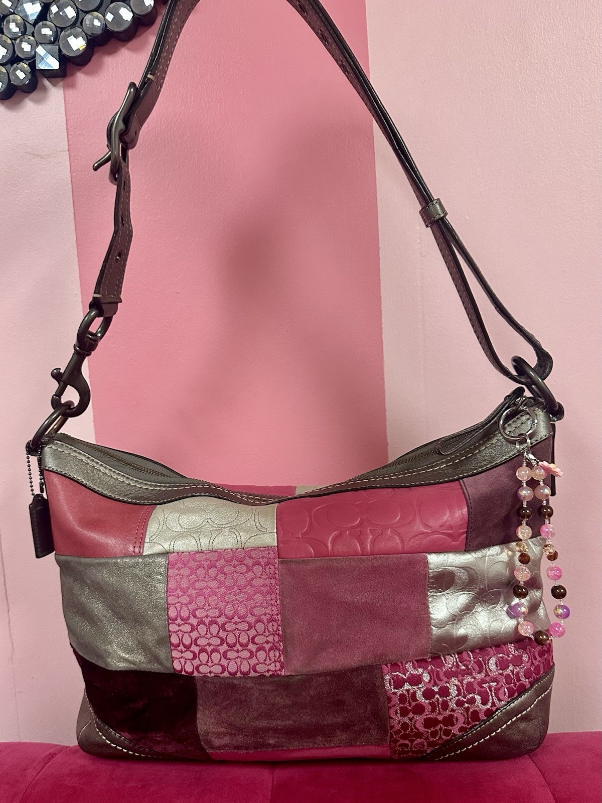 Coach vintage 08 soho pink patchwork signature logo patchwork shoulder bag
