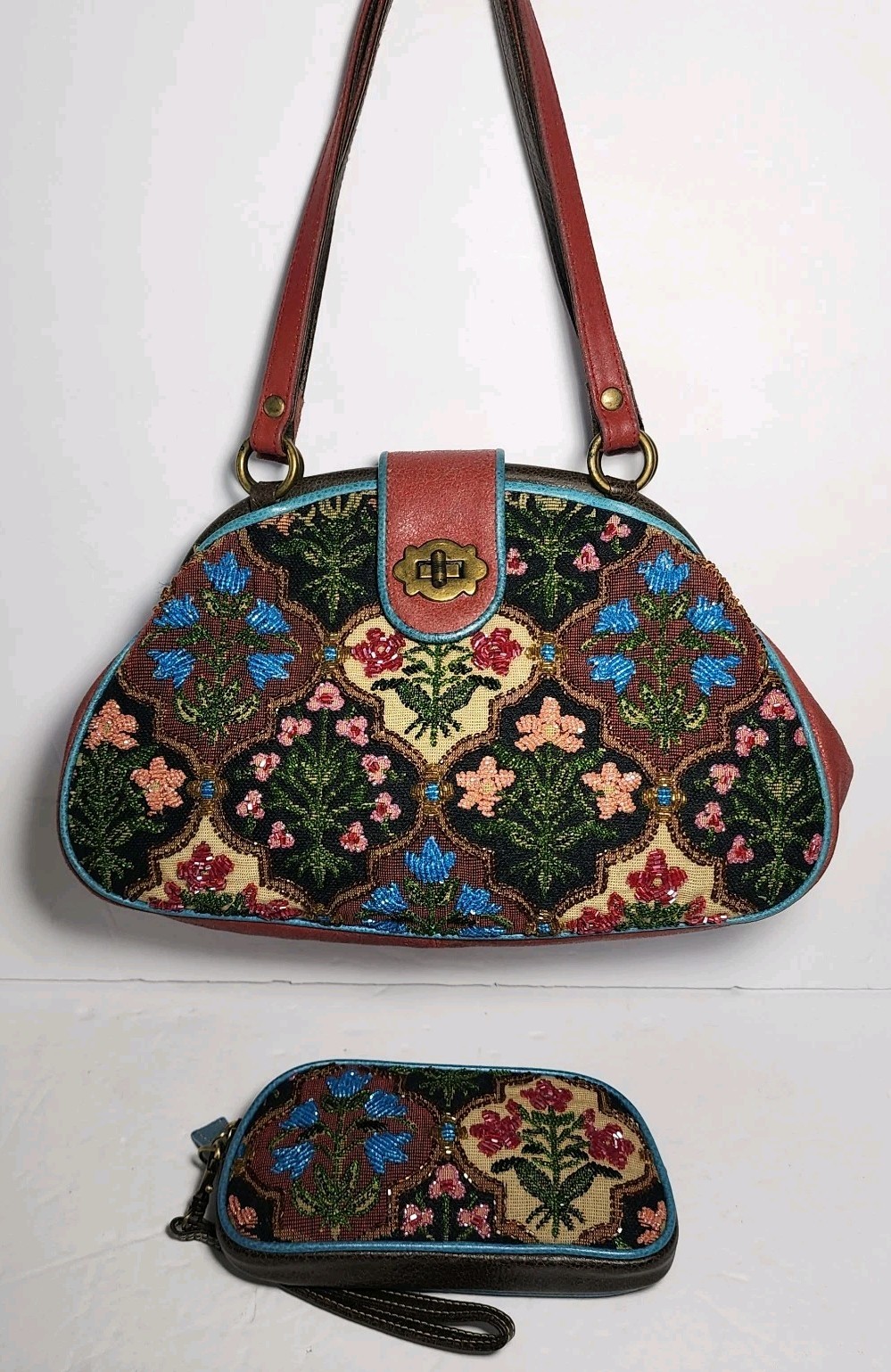 ISABELLA FIORE SWEDISH BOUQUET COL HEAVILY HAND BEADED HANDBAG COIN WRISTLET SET