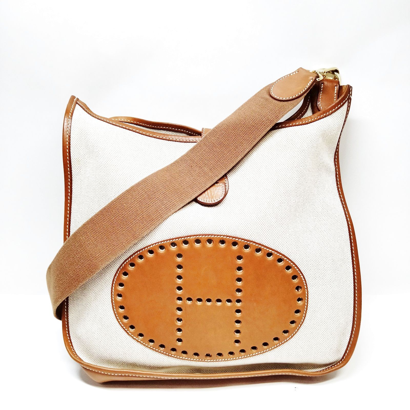 Hermes Shoulder Bag Evelyne. GM Toile Canvas Brown Canvas 2655663