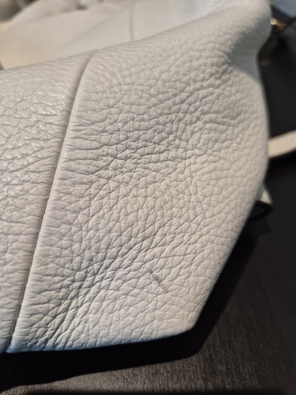 G.I.L.I Leather Convertible Backpack – Ivory/ Winter White