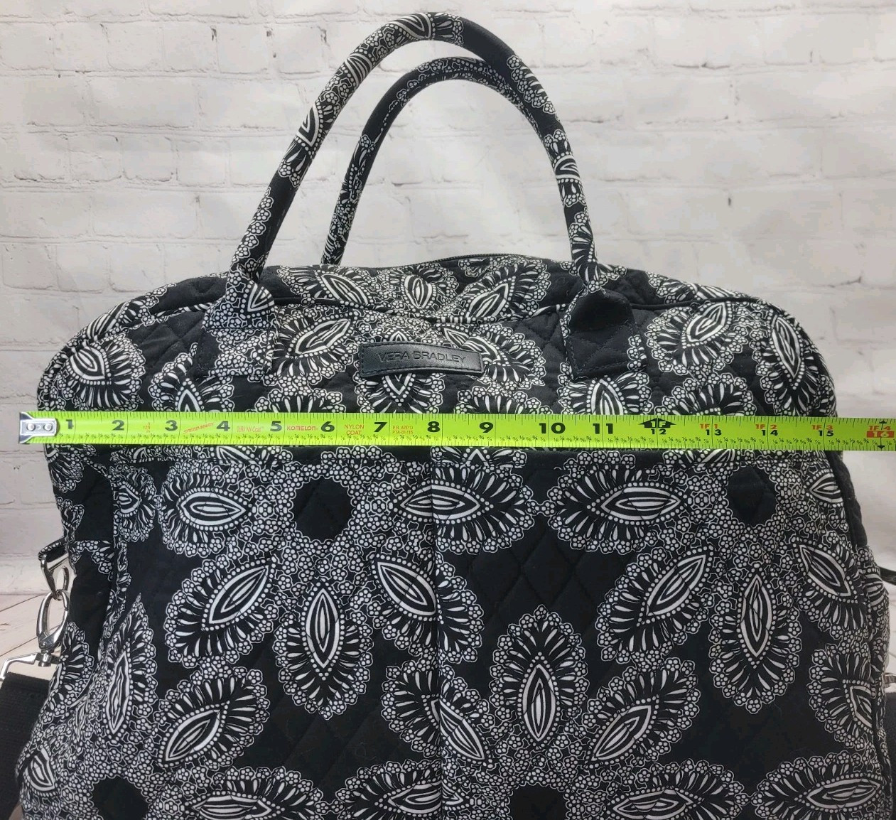 Vera Bradley Weekender Duffel Bag – Blanco Bouquet Floral Black & White