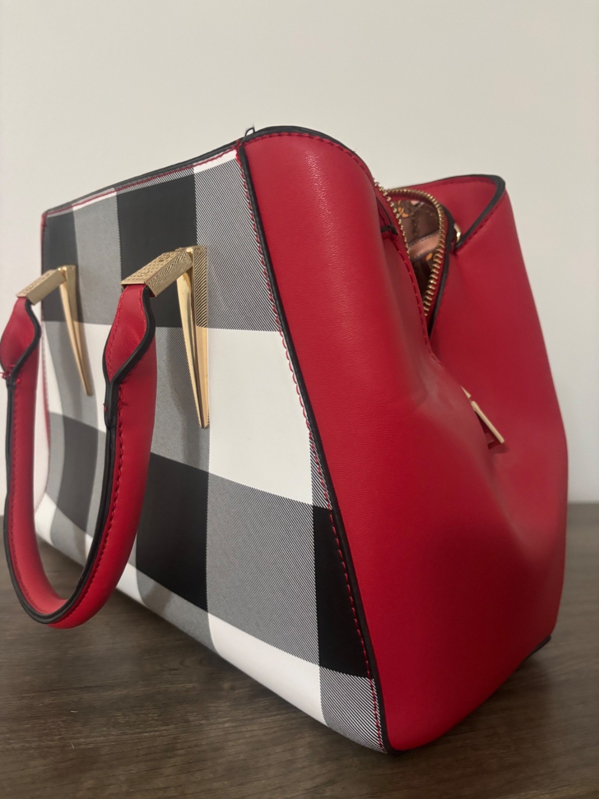 Women’s Luxury Style Taupe Tote Bag Like New w/ Strap Red Buffalo Plaid