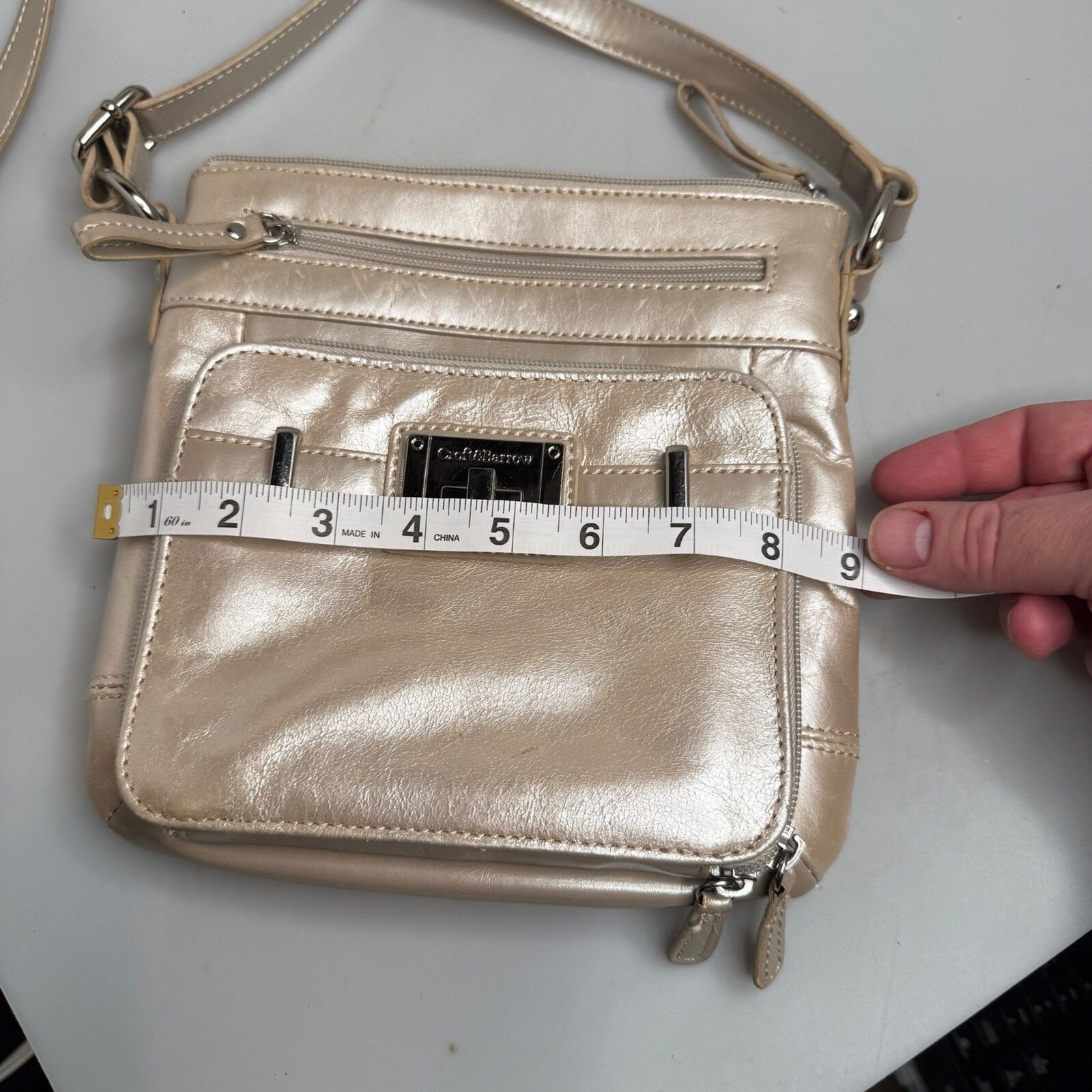 Croft & Barrow Pearl White Crossbody Organizer Purse Wallet Pocket EUC