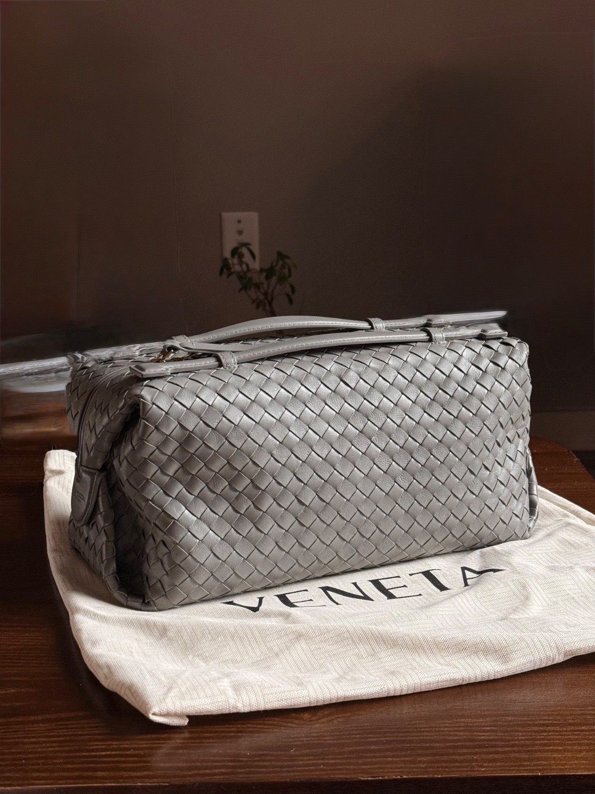 BOTTEGA VENETA Gioco Intrecciato Woven Leather