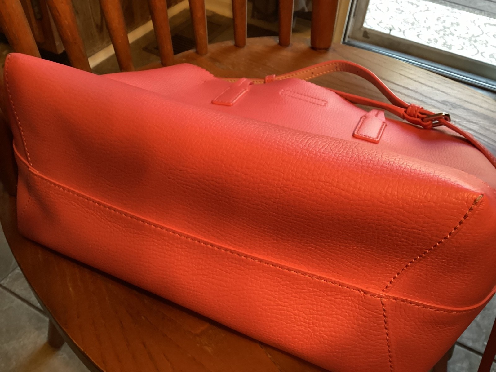 Kate spade crossbody,pink beautiful. Approximately 9 in by 12 in.Adjustable stra