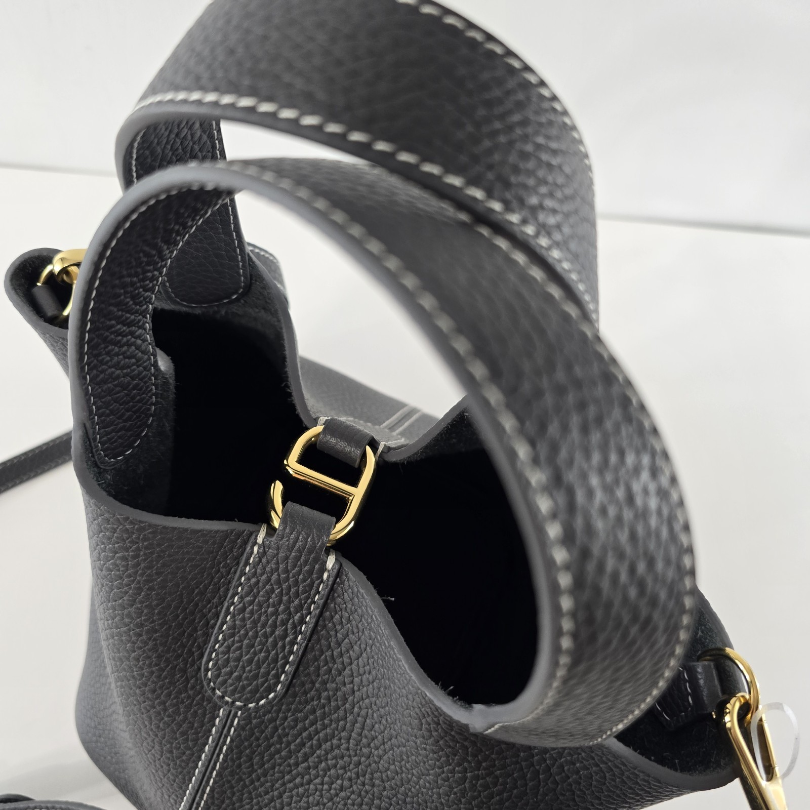 DUYP Josette Versatile Bucket Bag Grained Cowhide Leather Crossbody Bag NEW Gray
