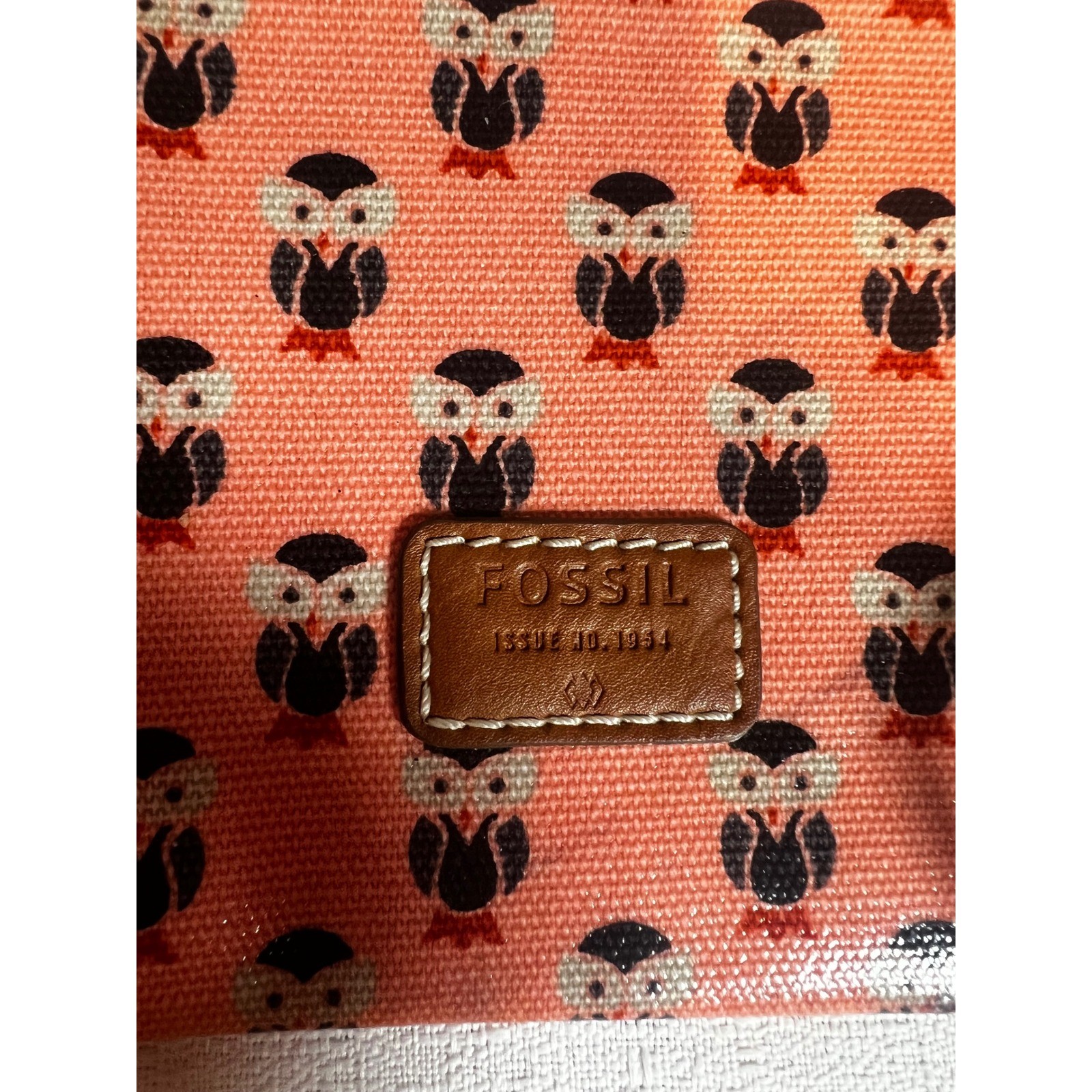 Fossil Key-Per Owl Print Coated Canvas Wristlet Pouch Coral Orange Wallet