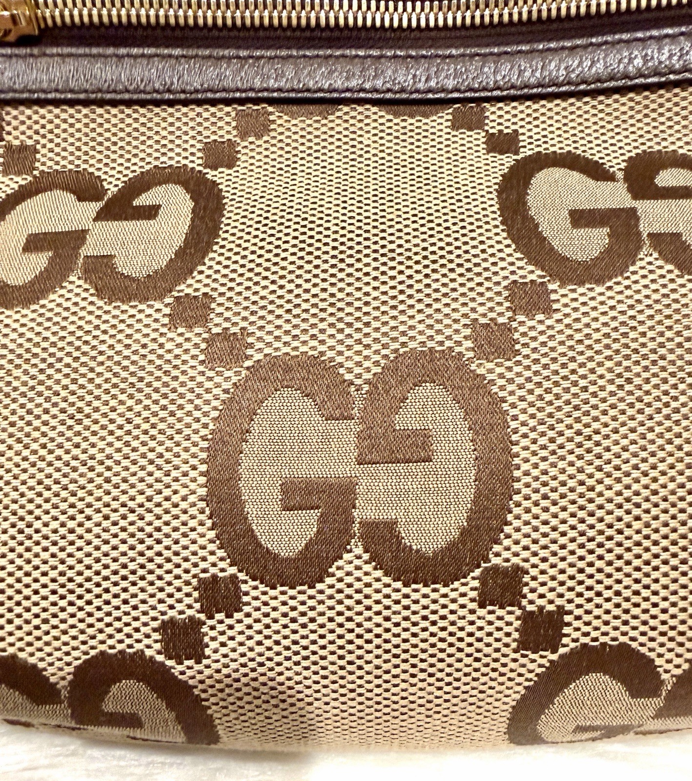 NEW Gucci Jumbo GG Monogram Belt Bag