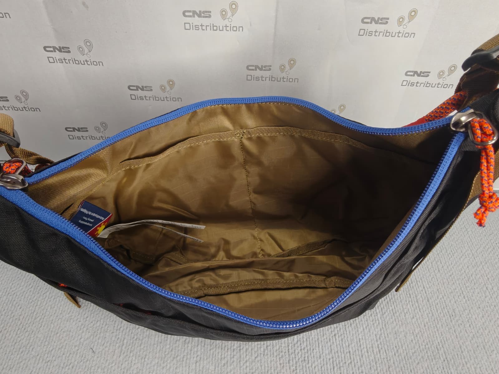 Cotopaxi trozo 8L Shoulder Bag – Cada Día (Black) CS6