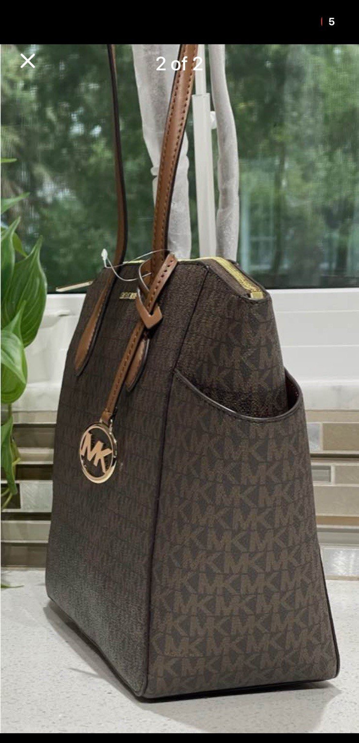 Michael Kors Women’s Brown Monogram Zip Tote Bag Outer Pockets Gold MK Charm