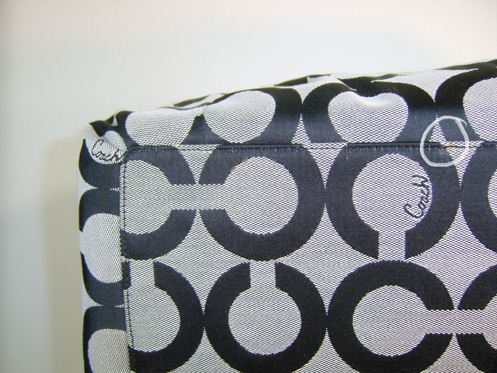 Coach Signature Textile Satchel Purse Black Gray Zipper Snap Leather Handles EUC