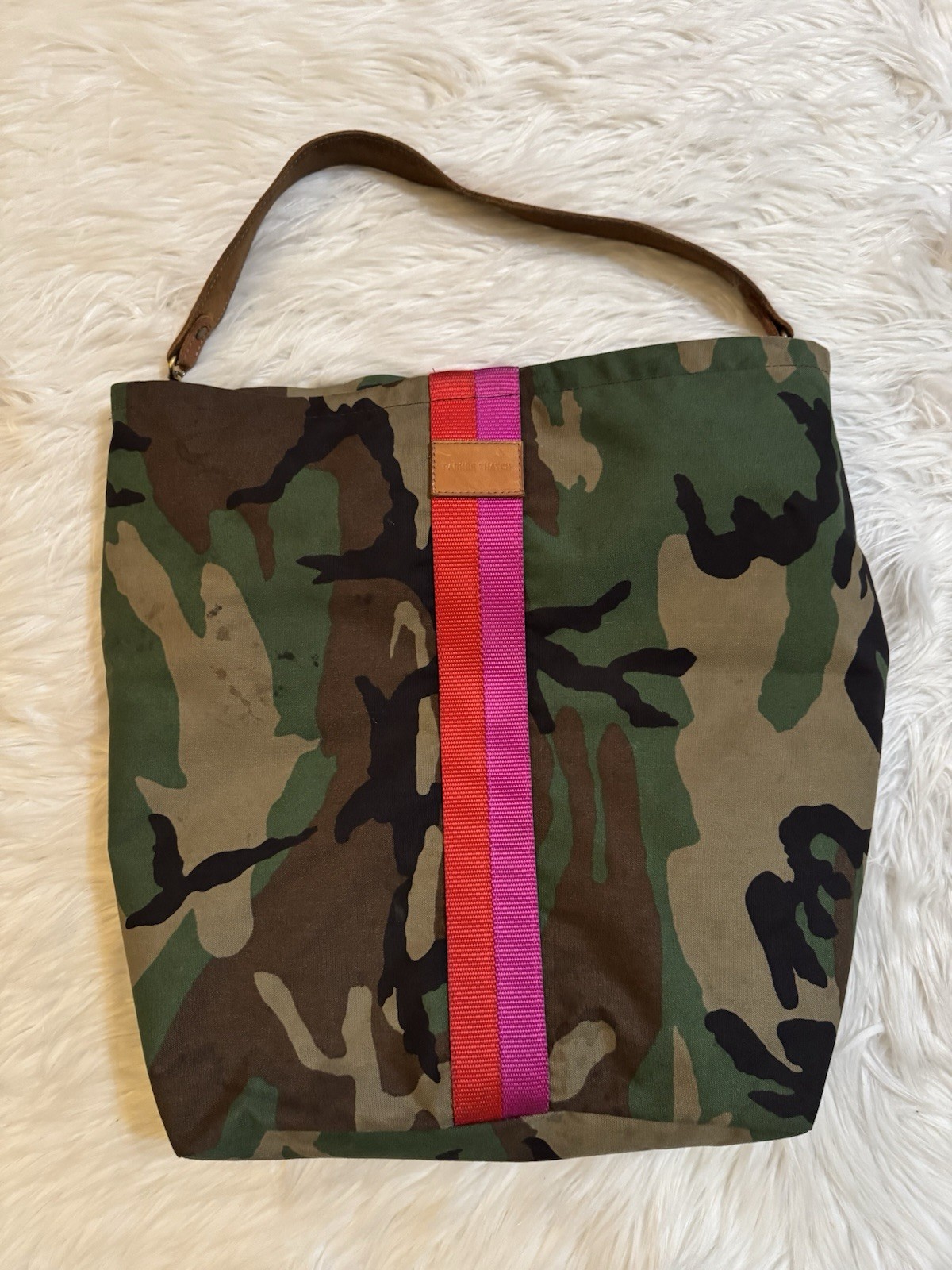Parker Thatch Jane Bag Nylon Camo With Pink & Red Stripe XL