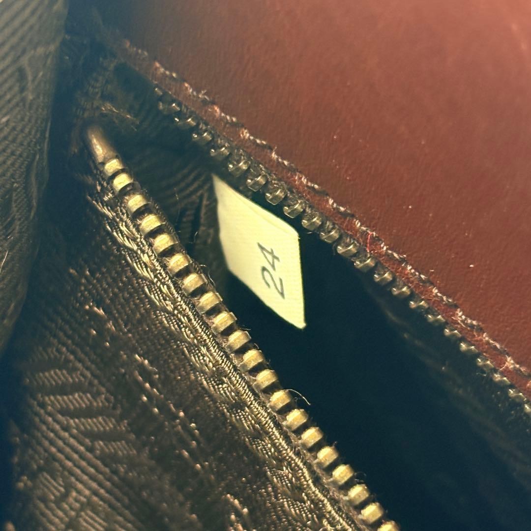 PRADA Doctor’s Bag Vitello Cerniera Moro Leather w/ Clasp Closure Guarantee card
