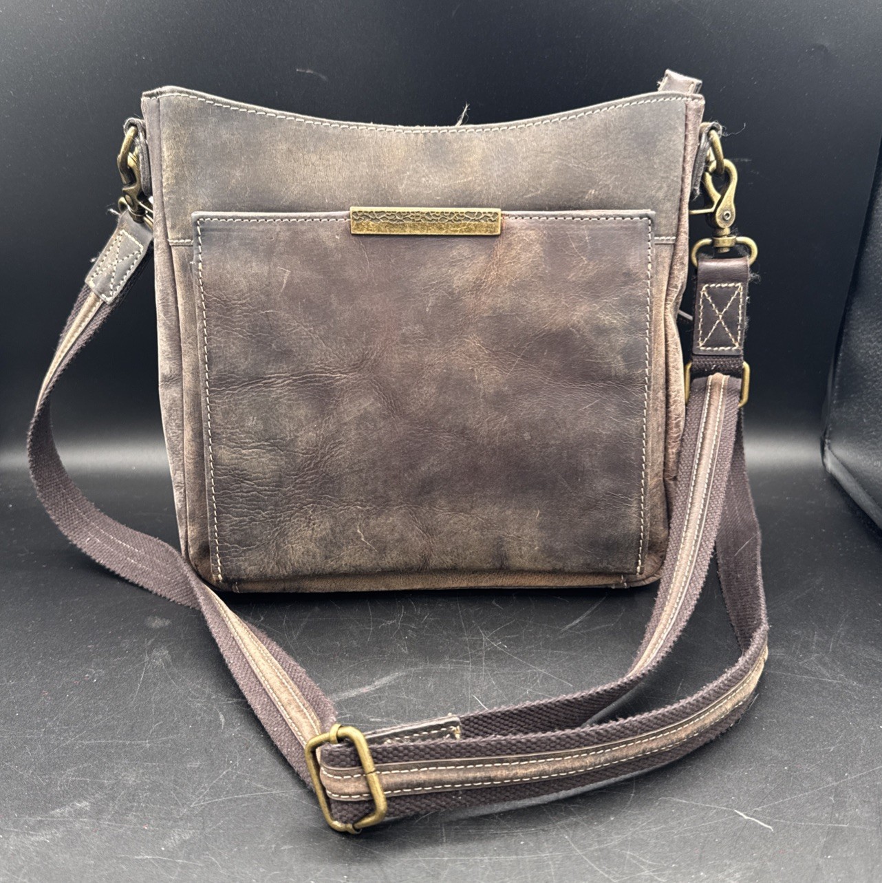 Gun Tot’n Mamas Crossbody Concealed Carry DISTRESSED Buffalo Leather Purse READ