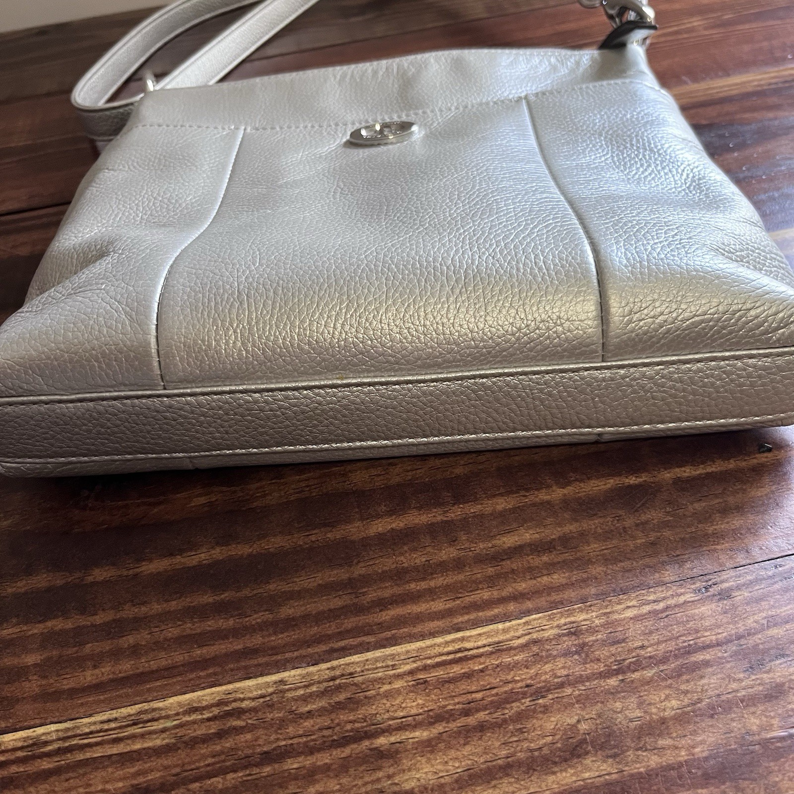 Tignanello Silver Shoulder Bag Purse Pebbled Leather Silver Toned Hardware