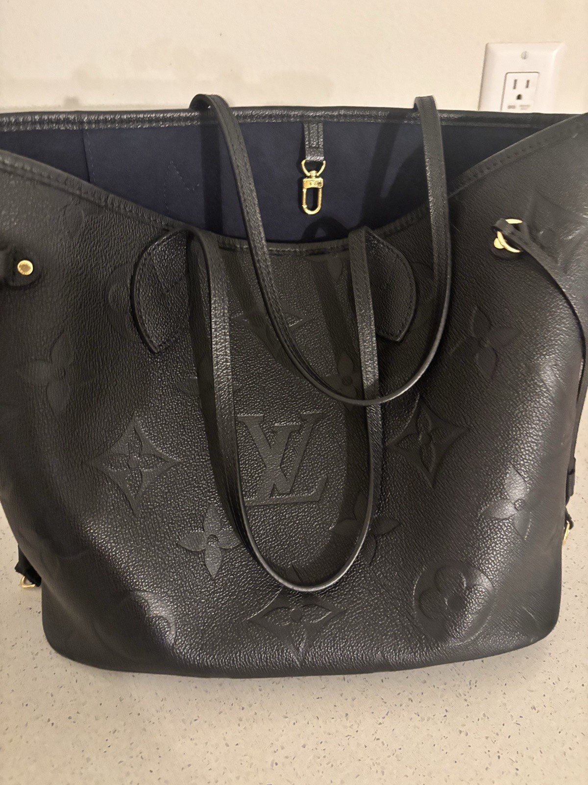 Louis Vuitton Neverfull Tote Bag MM Black Monogram Empreinte Leather