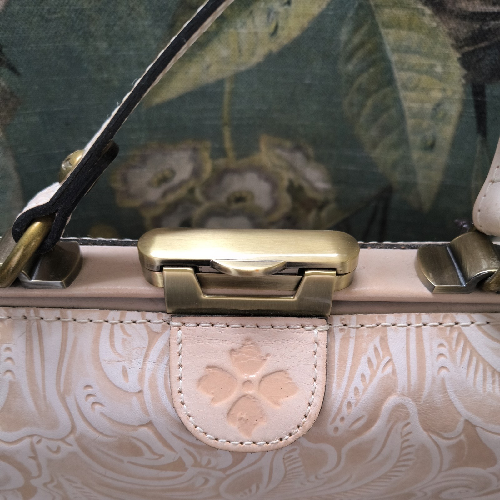 NWT Patricia Nash Gracchi Leather Satchel Chalk White Tooled Leather Cross body