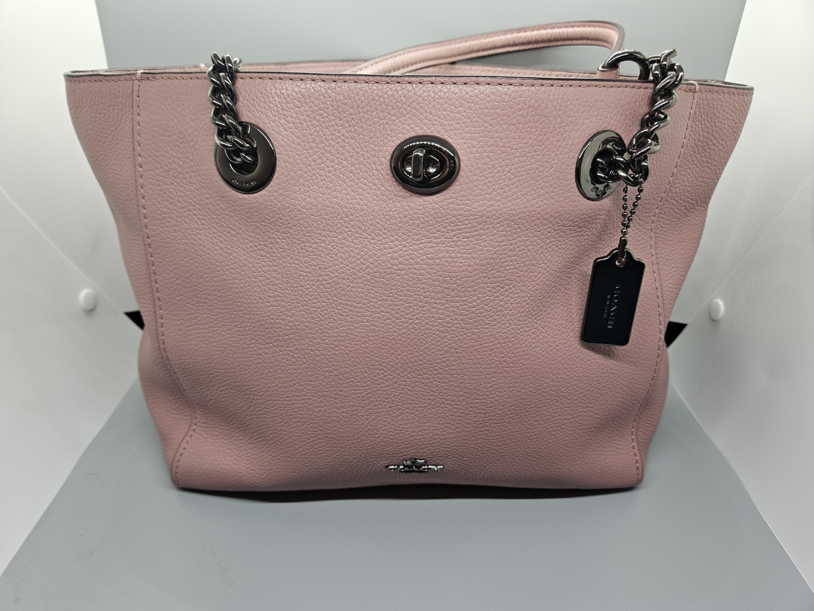 COACH Pebbled Turnlock Chain Tote Gunmetal Pink EXCELLENT Condition