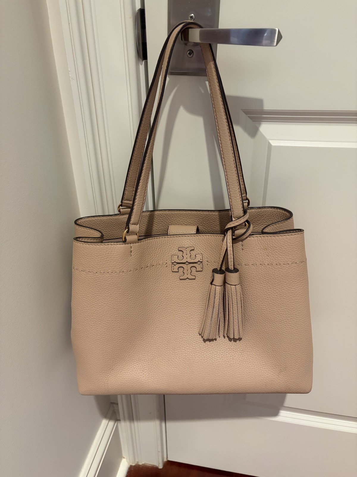 Tory Burch BEIGE Pebbled Tote Bag Double Handles Tassel Logo and Dust Bag