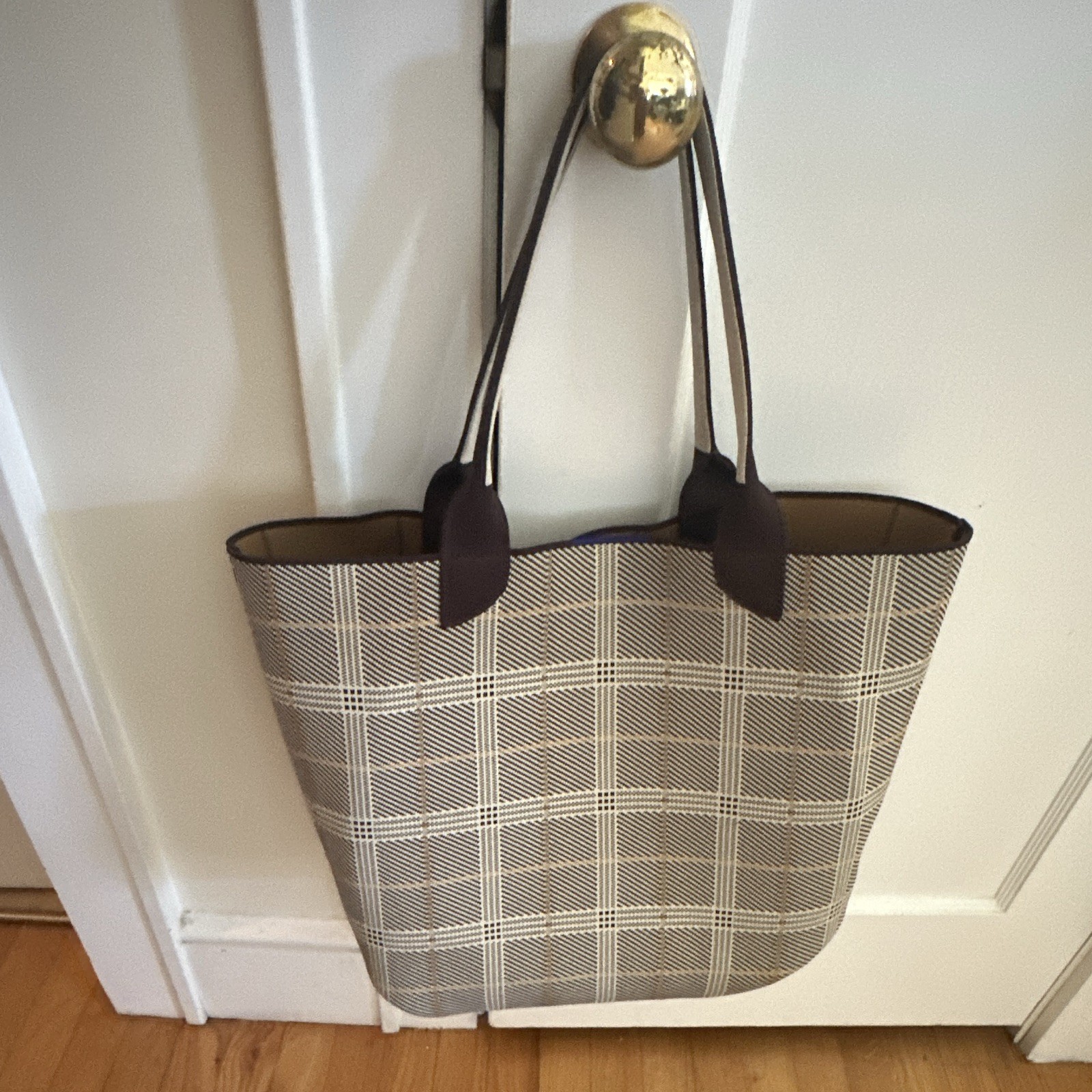 Rothy’s Plaid Tote Bag Tan/Black Double Handles Open Top Logo w/ Box