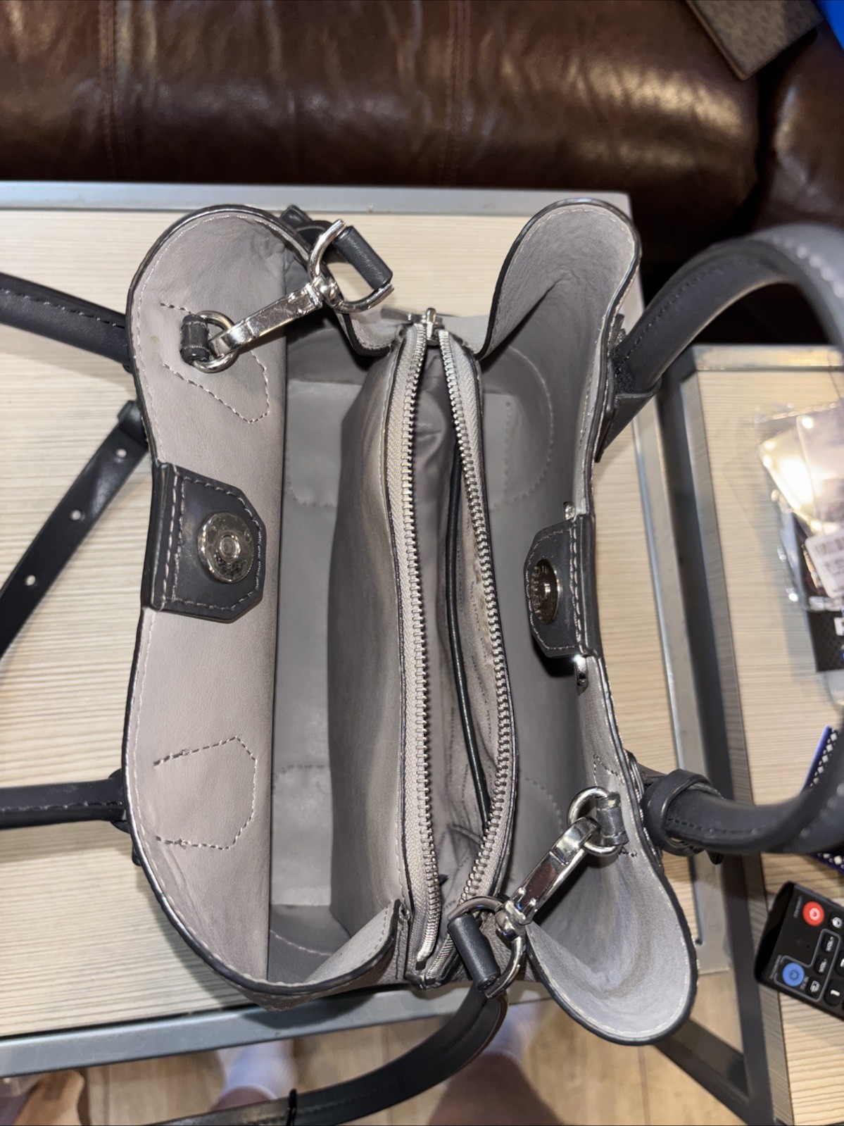 MICHAEL KORS Mercer Large Pebbled Leather Crossbody Tote Handbag Gray/beige