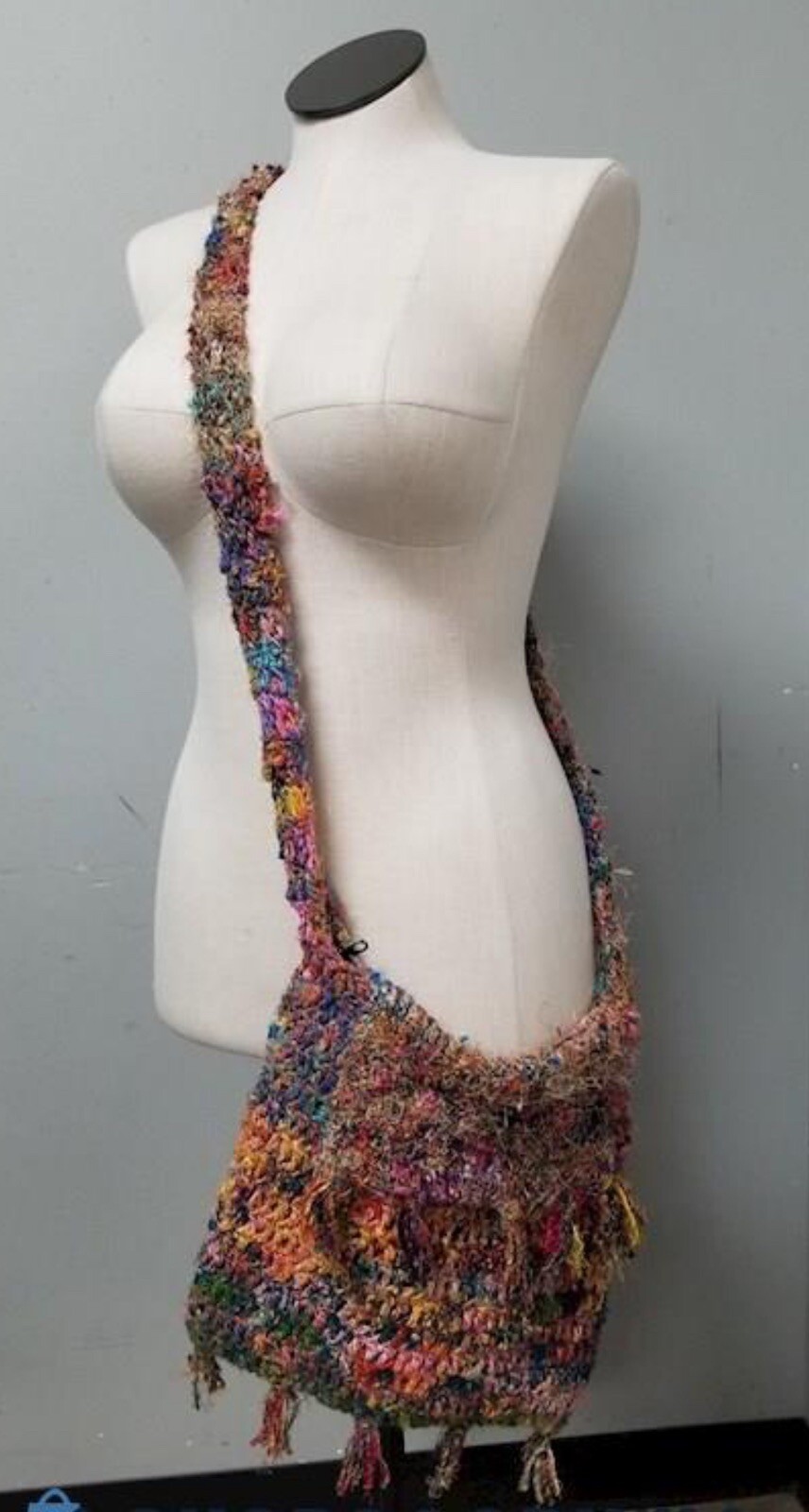 Far East Handicrafts 100% Silk Multicolor Scrap Woven Shoulder Bag – Bohemian