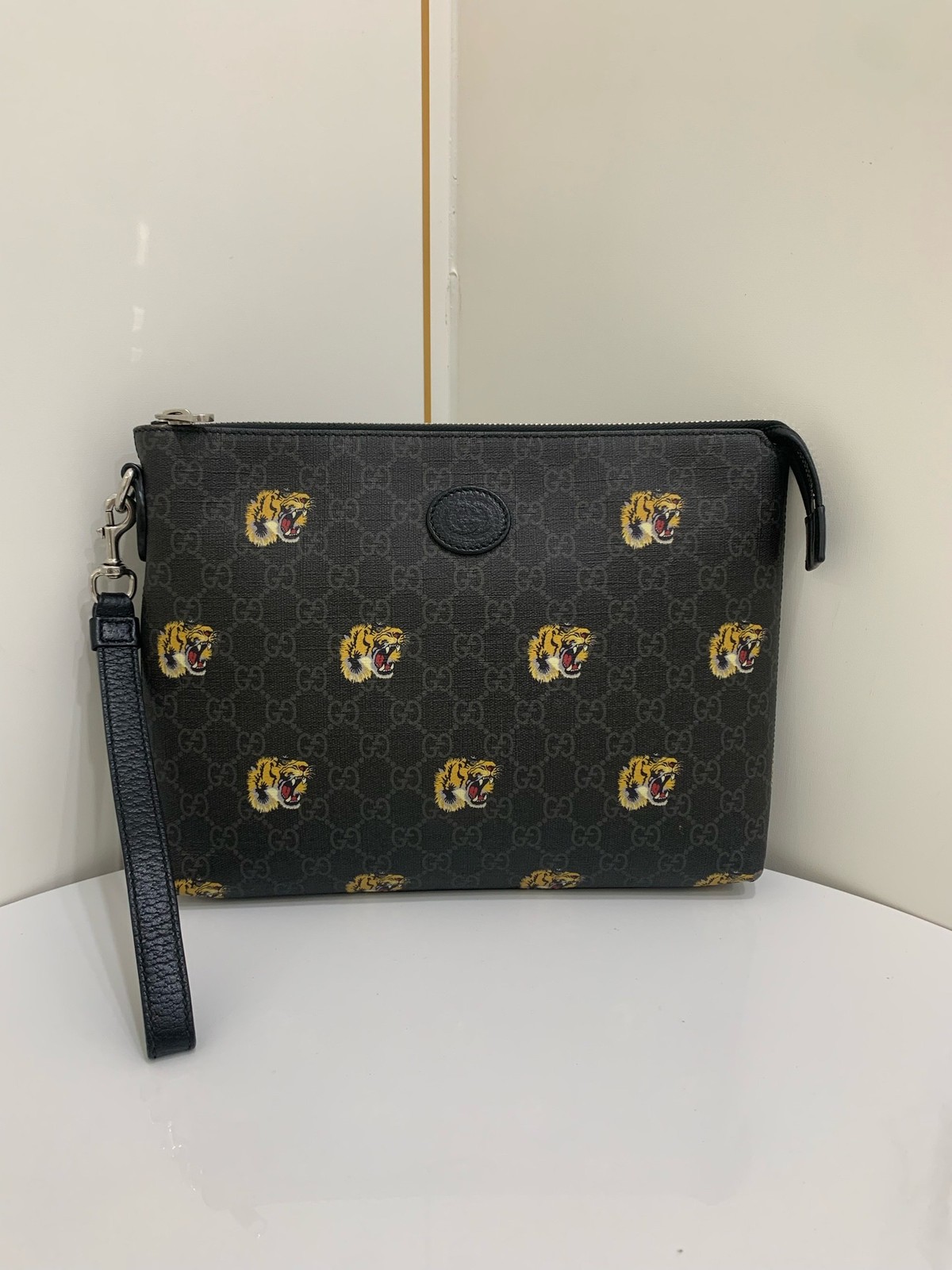 Gucci Black Double G Old Flower Tiger Hand Bag (30*24*3) cm