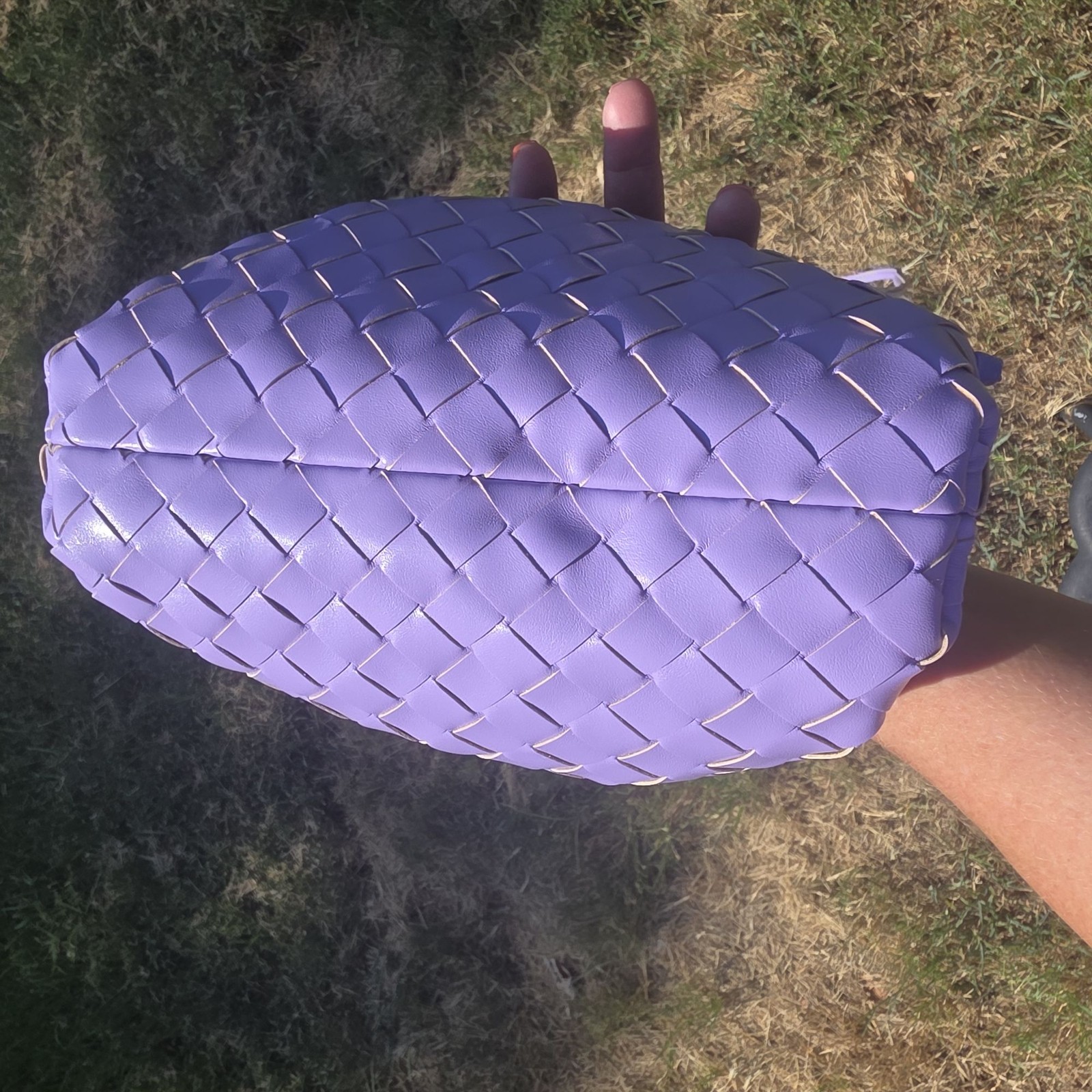 Bottega Veneta Mini Pouch Intrecciato Leather Shoulder Bag Purple