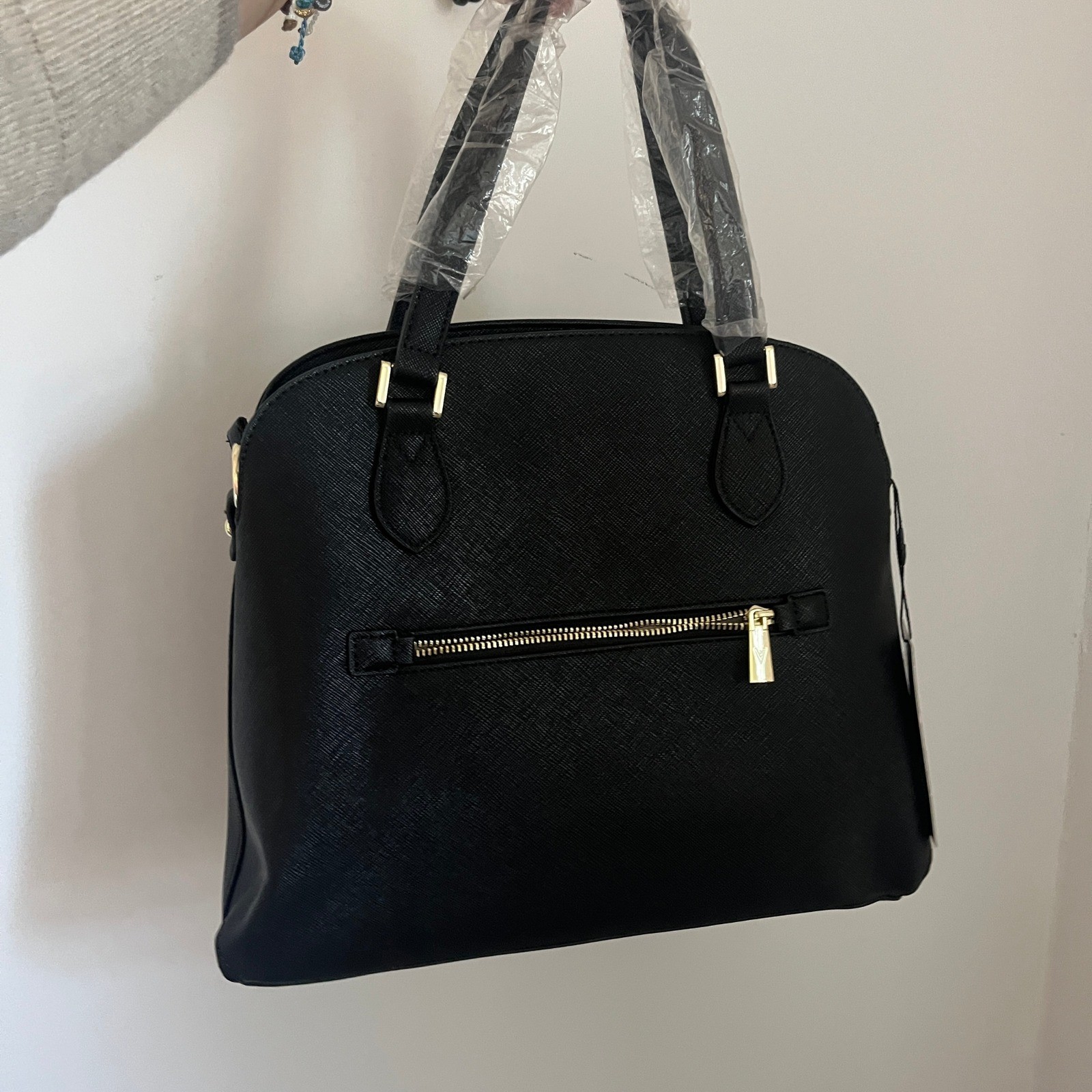 NWT Vanessa Williams Round Satchel Purse Black Gold Quiet Luxury Old Money Bag