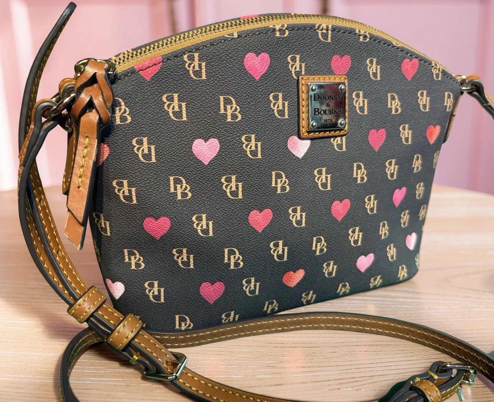 Dooney Bourke Brown Pink Gretta Novelty Hearts Logo Monogram Suki Crossbody Bag