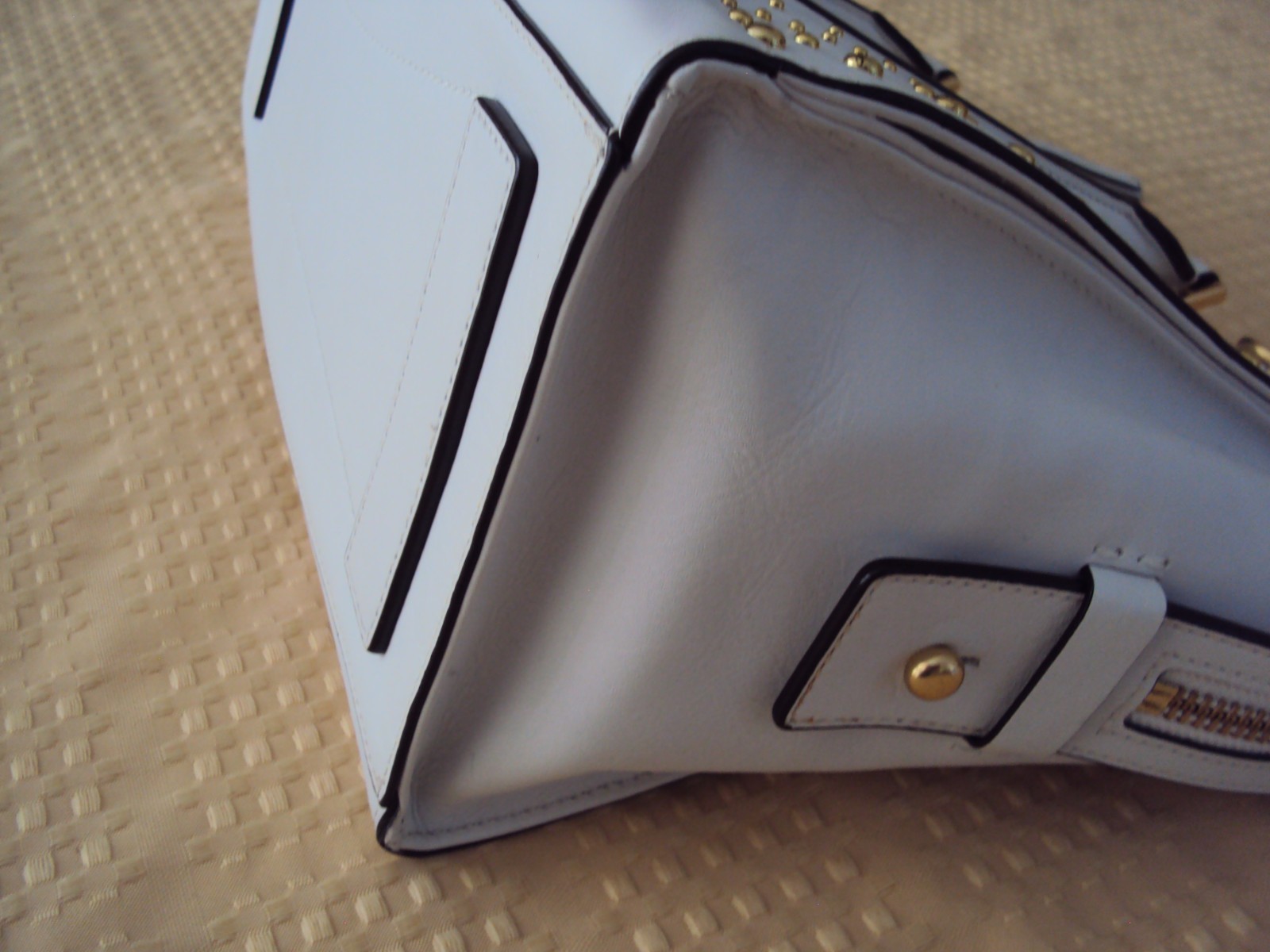 GENTLY USED – COLE HAAN WHITE STUDED HANDBAG/CROSSBODY
