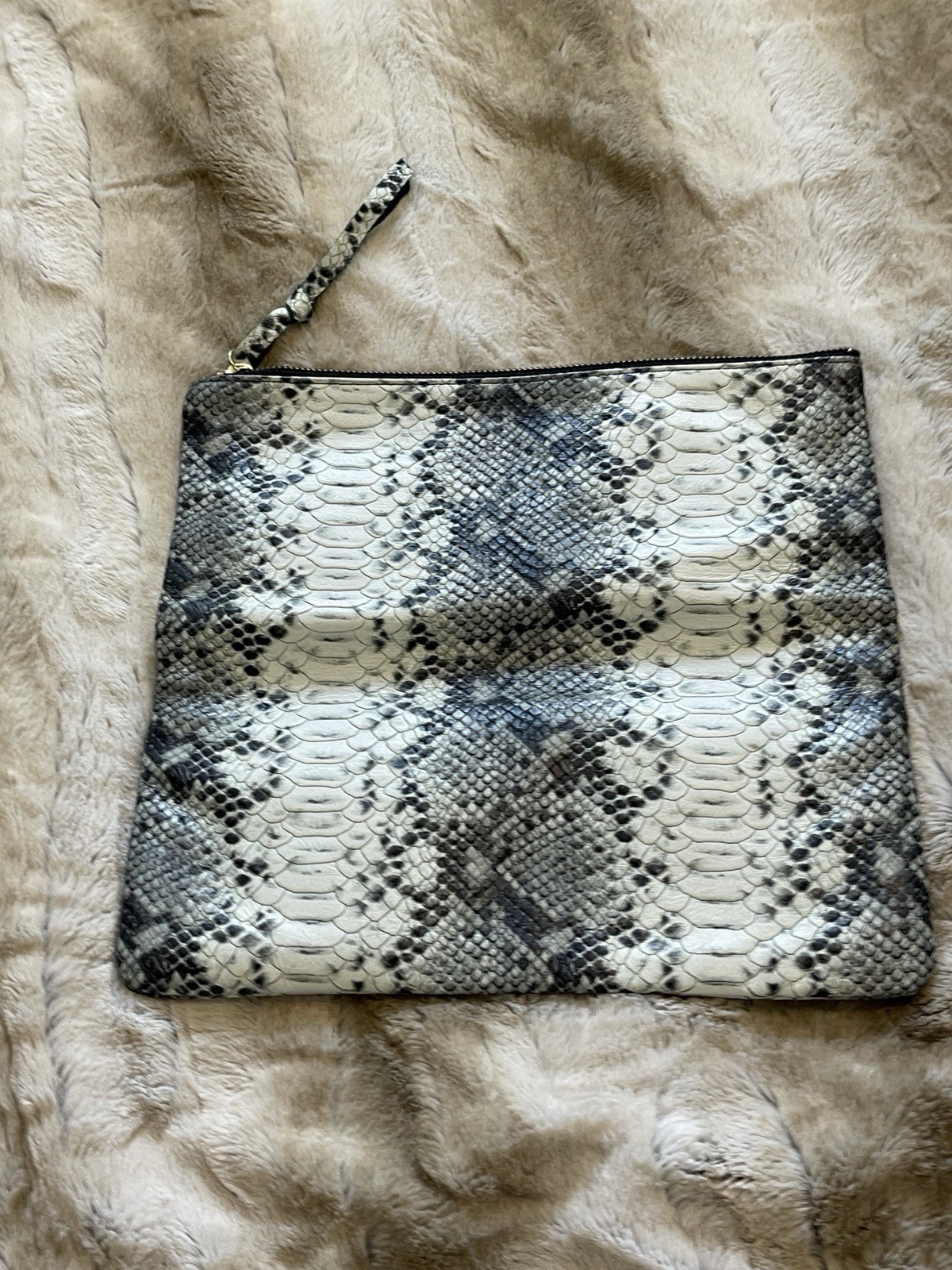 Oliveve Jolie clutch/handbag Leather Snake Print. 11 By 11.5 Inches