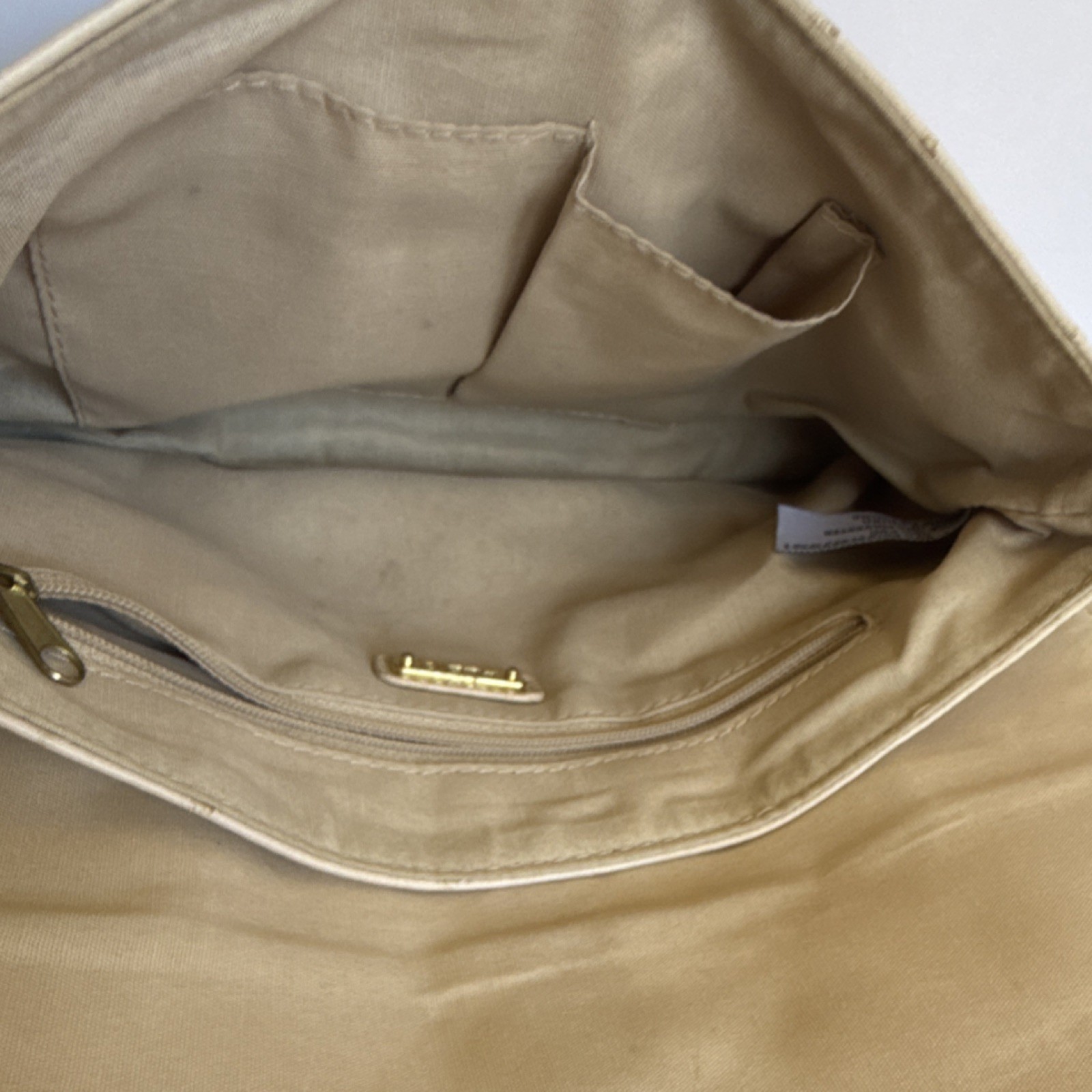 ALDO Beige Ostrich Embossed Clutch Bamboo Turn Lock Gold Hardware