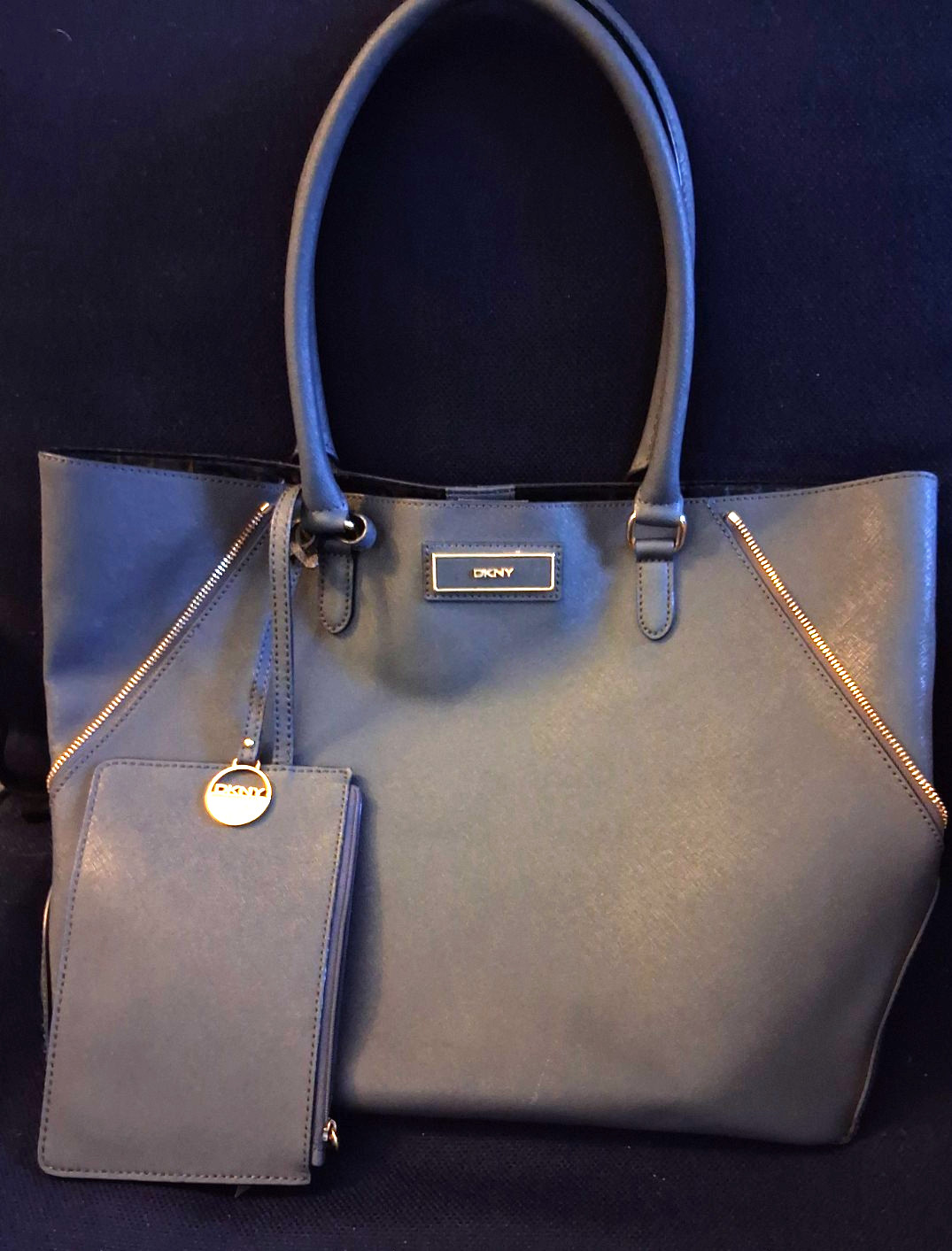Large Tote Bag, Women’s DKNY Blue /Gray. 18 inch. LEATHER.