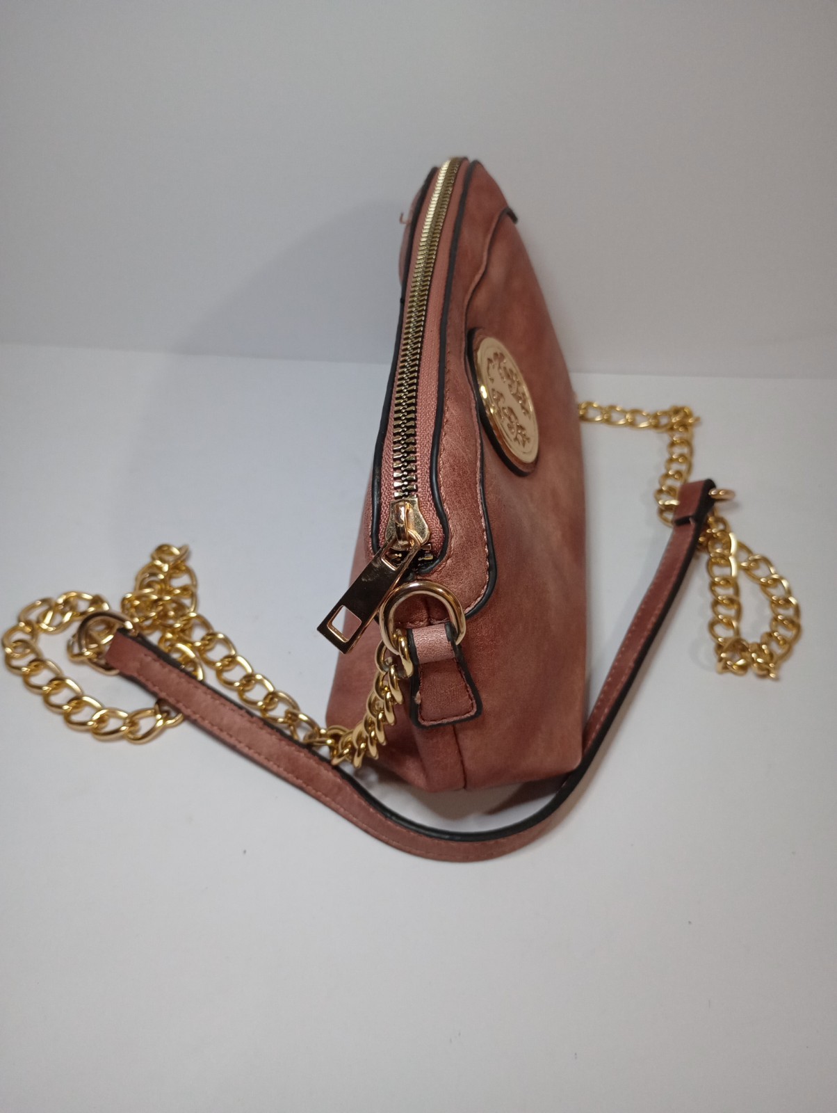 Pink Tanned Leather Shoulder Bag Gold Chain Strap Zip Closure Gold Hardware Lady
