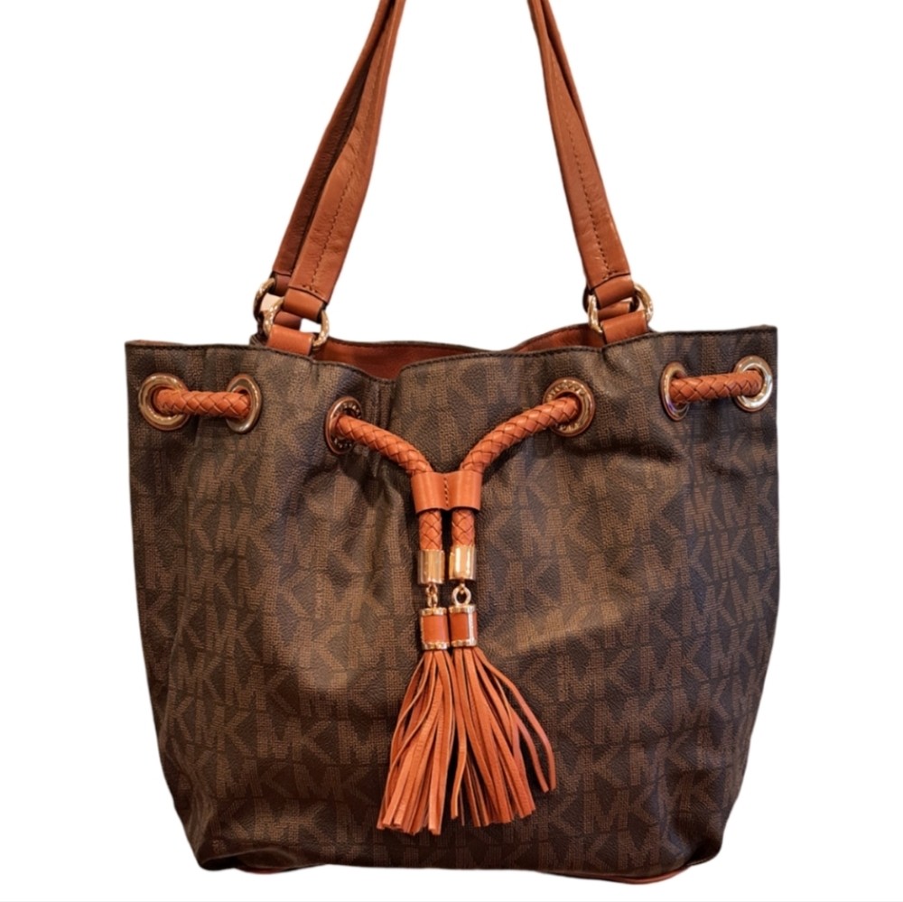 Michael Kors Large Jet Set Gathered Shoulder Bag