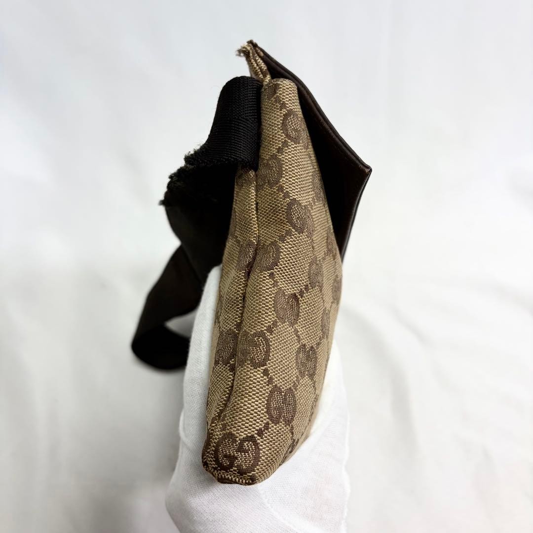 Gucci GG Canvas Logo Embossed Shoulder Bag 28566 Multifunctional Brown