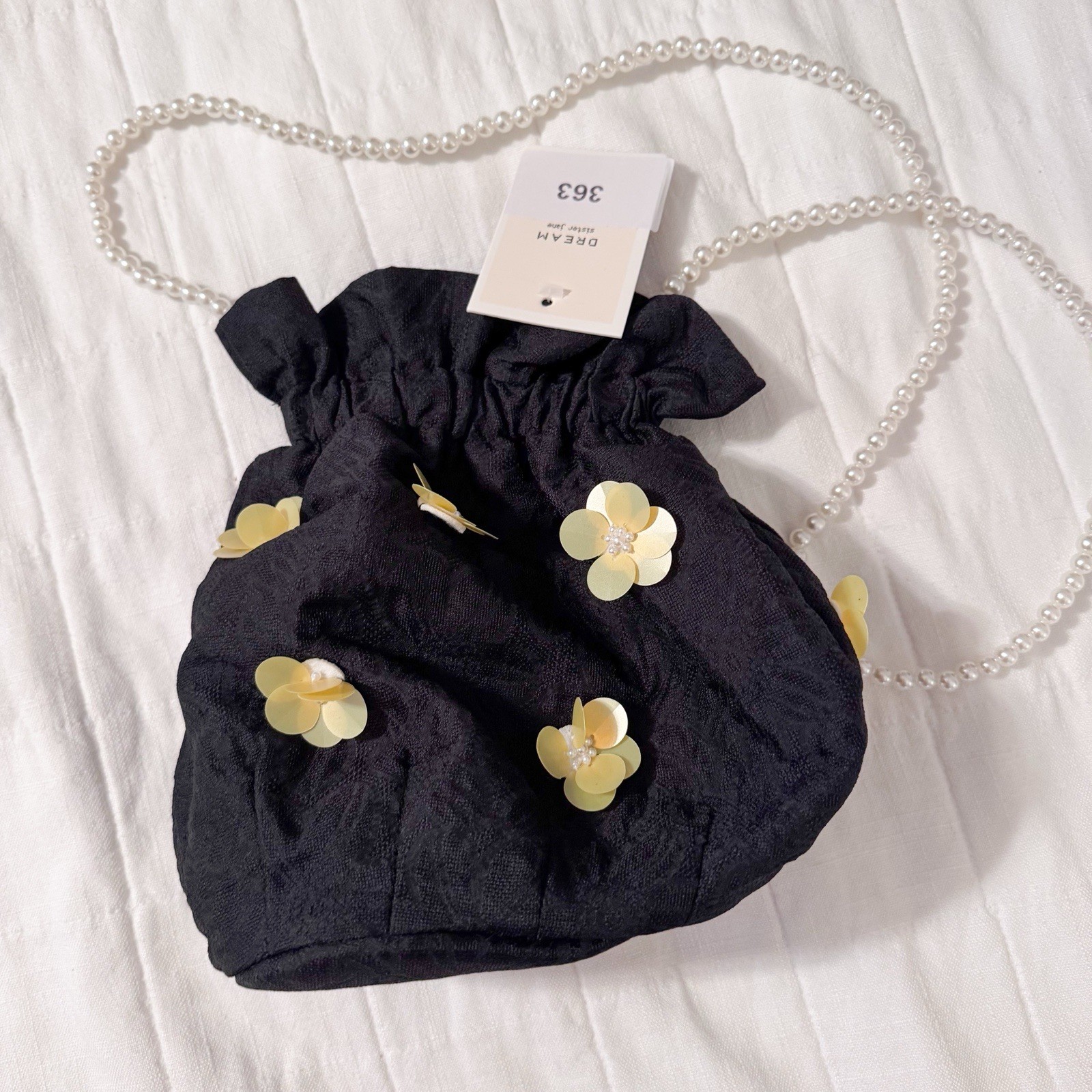 Dream Sister Jane Fanciful Flowers Black Jacquard Flower Pearl Bucket Bag