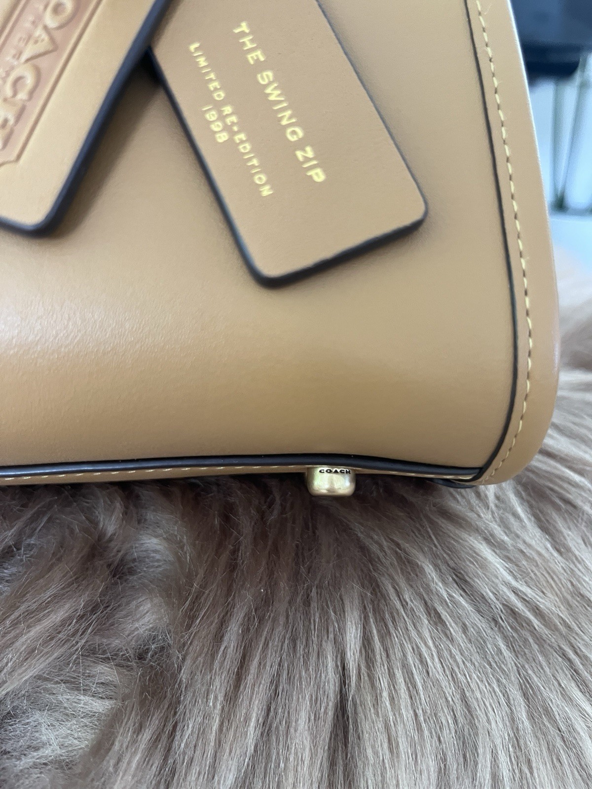 Coach Swing Zip Bag in Honey Brown CM565 Full Size, NWOT
