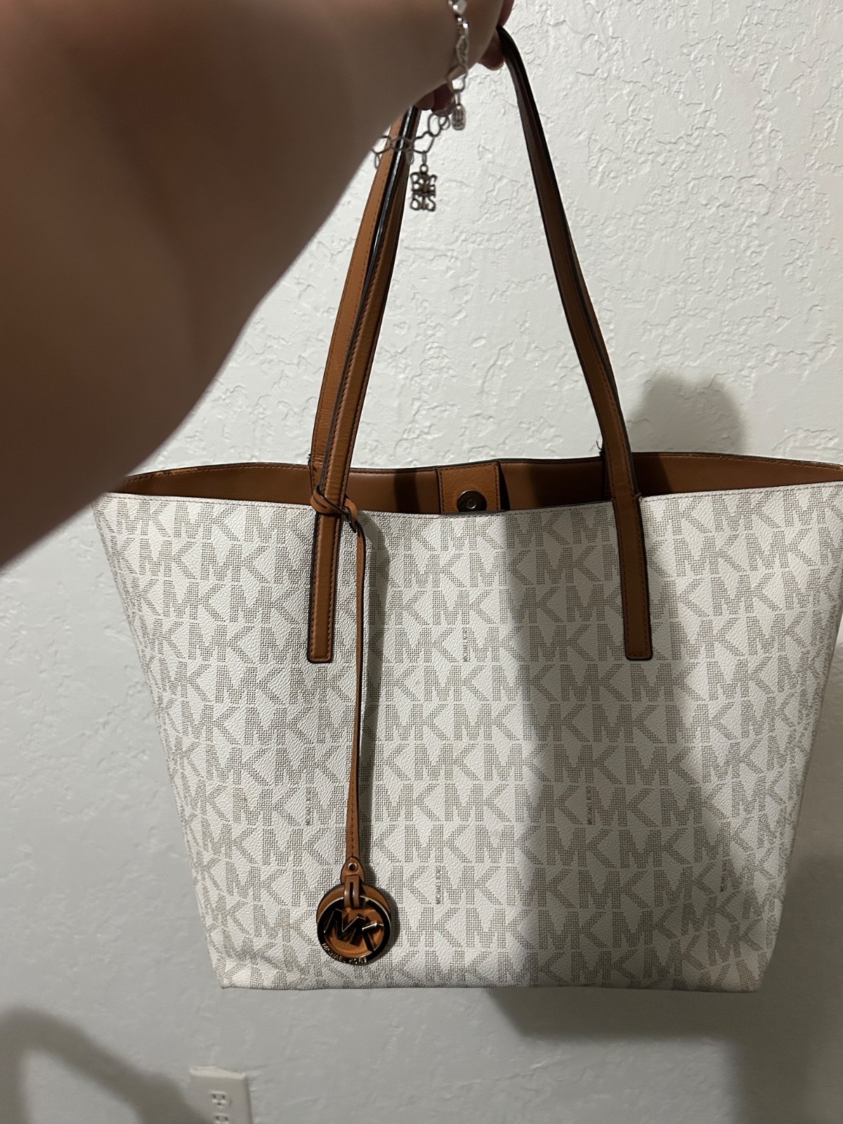 Michael Kors Jet Set Travel tote in the vanilla MK signature print with luggage