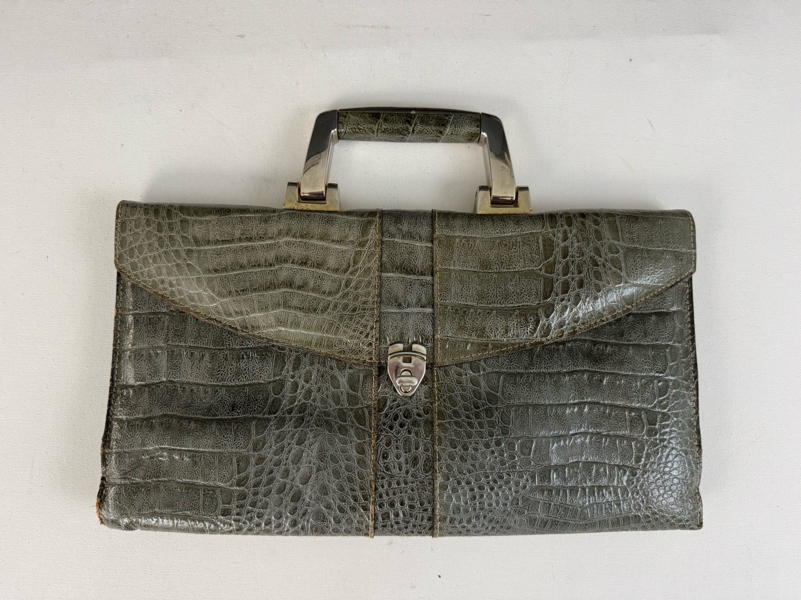 AMELIA BERKO Vintage Sage Green Alligator Embossed Envelope Top Handle Purse